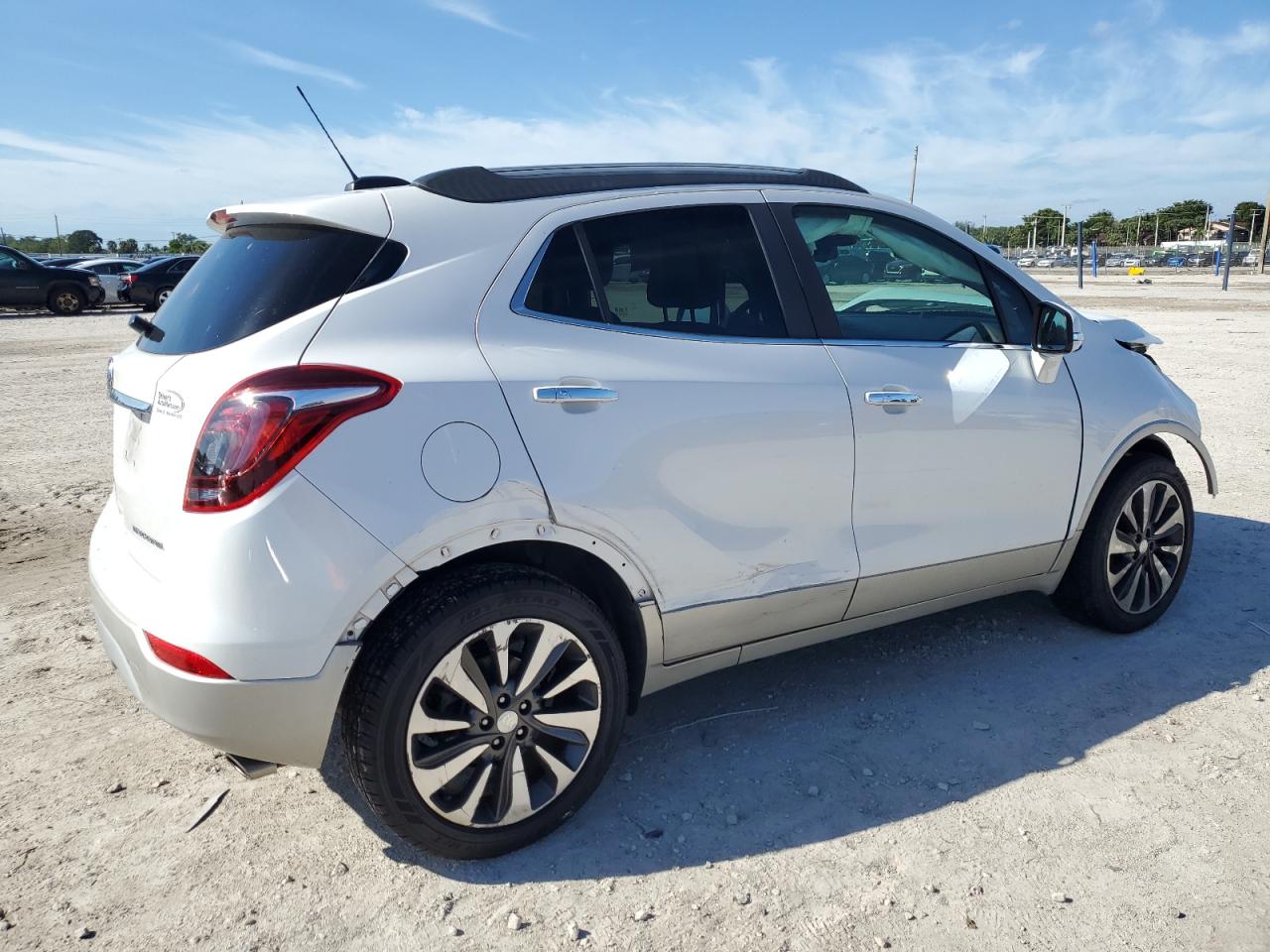 Photo 2 VIN: KL4CJBSB3HB074284 - BUICK ENCORE 