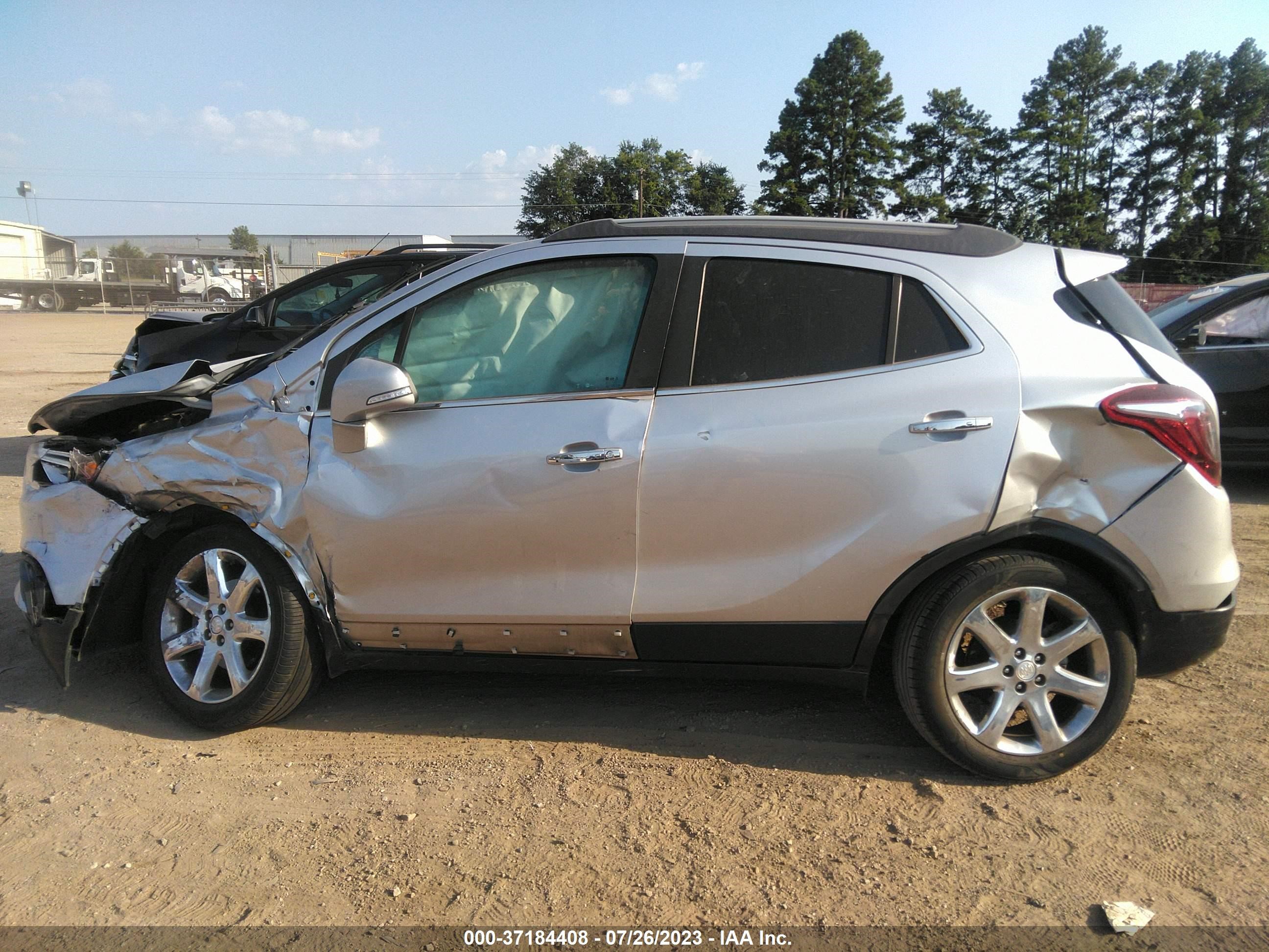 Photo 13 VIN: KL4CJBSB5JB688372 - BUICK ENCORE 