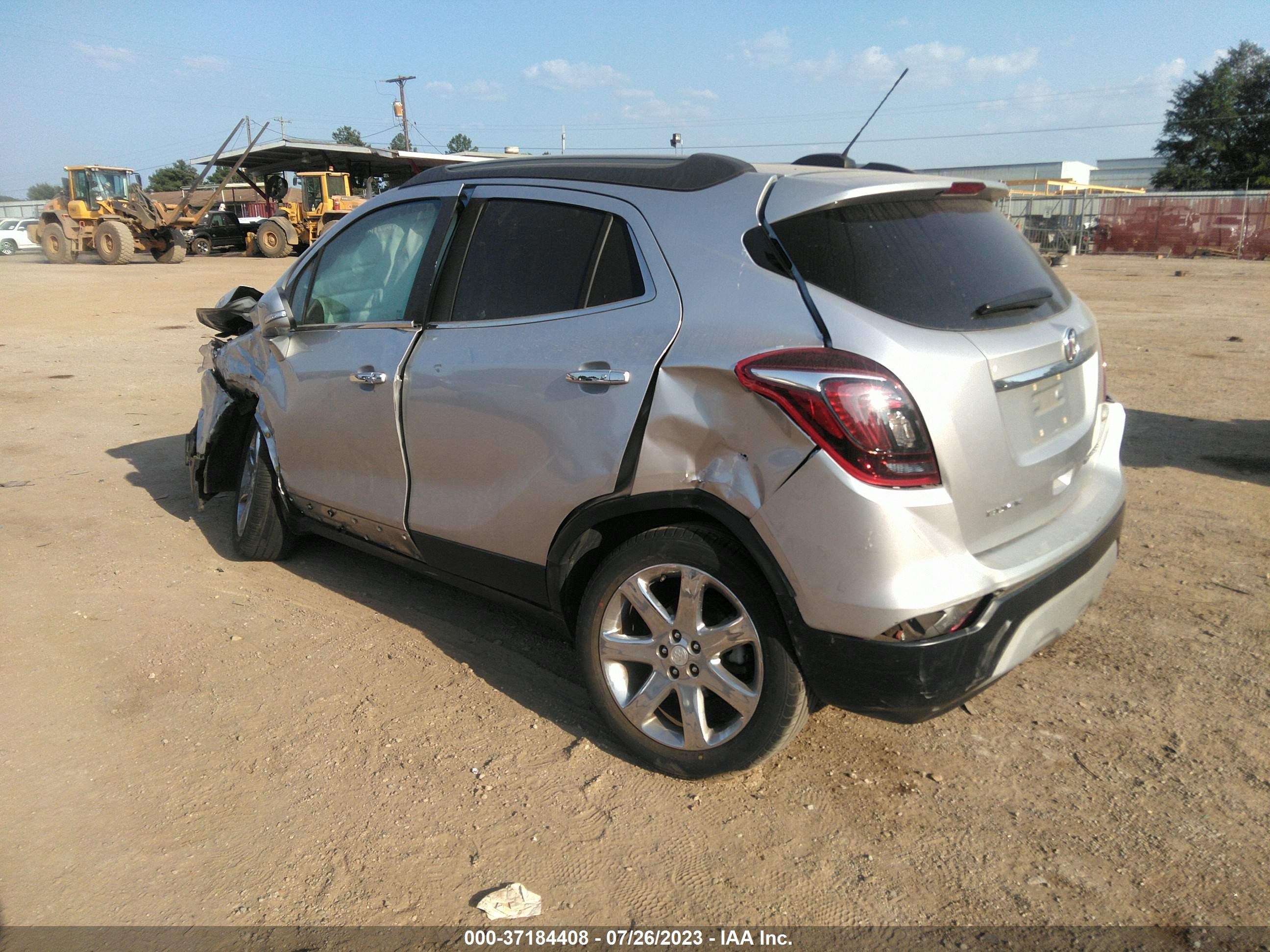 Photo 2 VIN: KL4CJBSB5JB688372 - BUICK ENCORE 