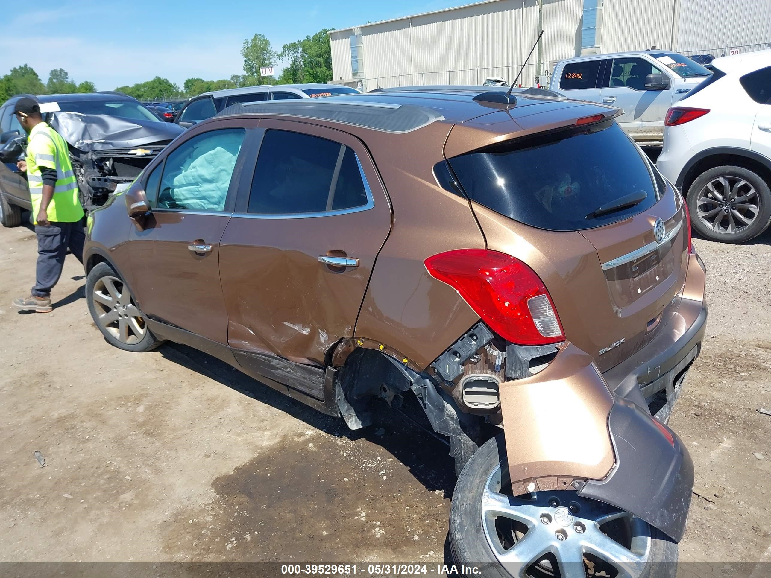 Photo 2 VIN: KL4CJBSB8GB687709 - BUICK ENCORE 