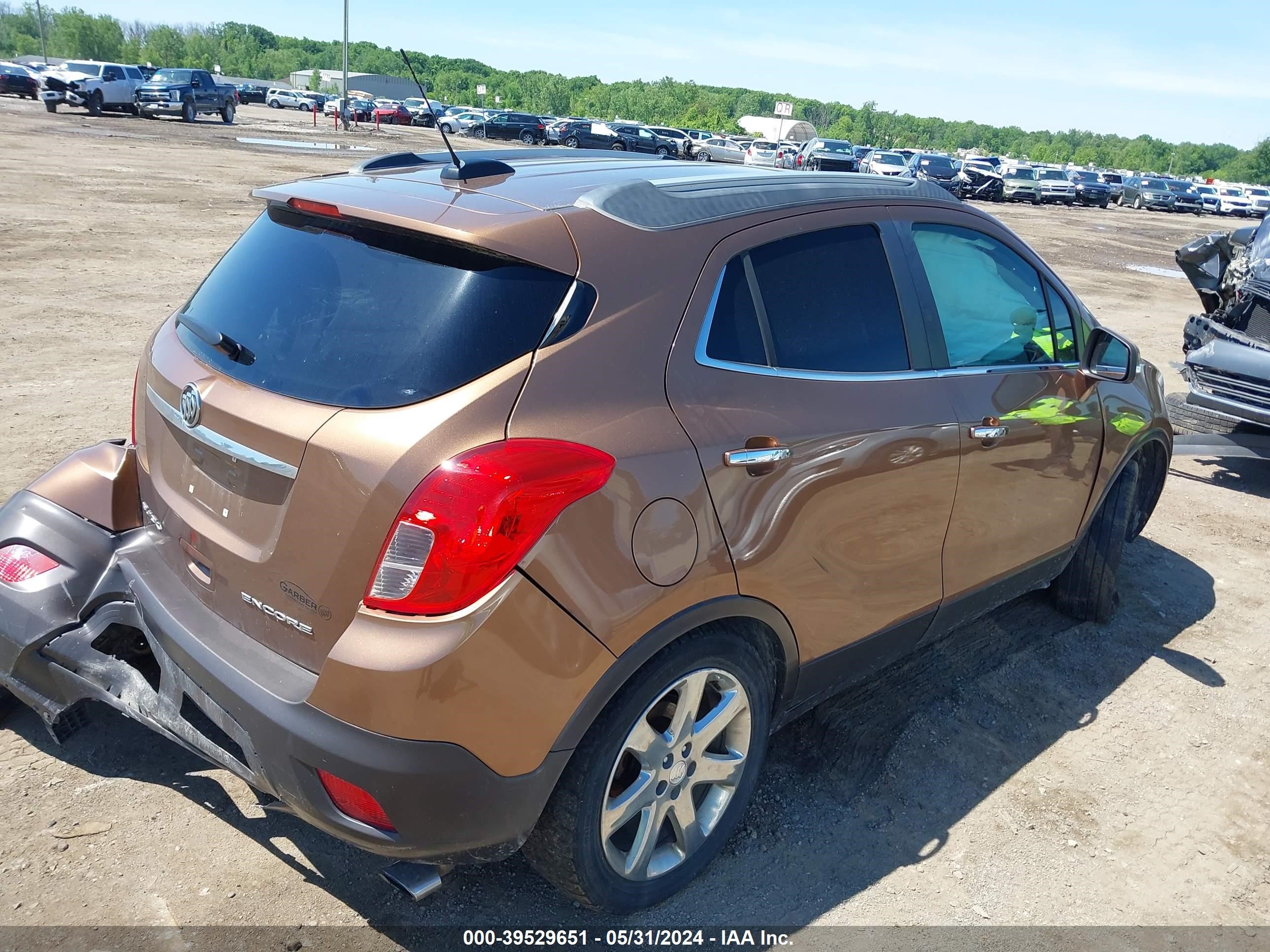 Photo 3 VIN: KL4CJBSB8GB687709 - BUICK ENCORE 