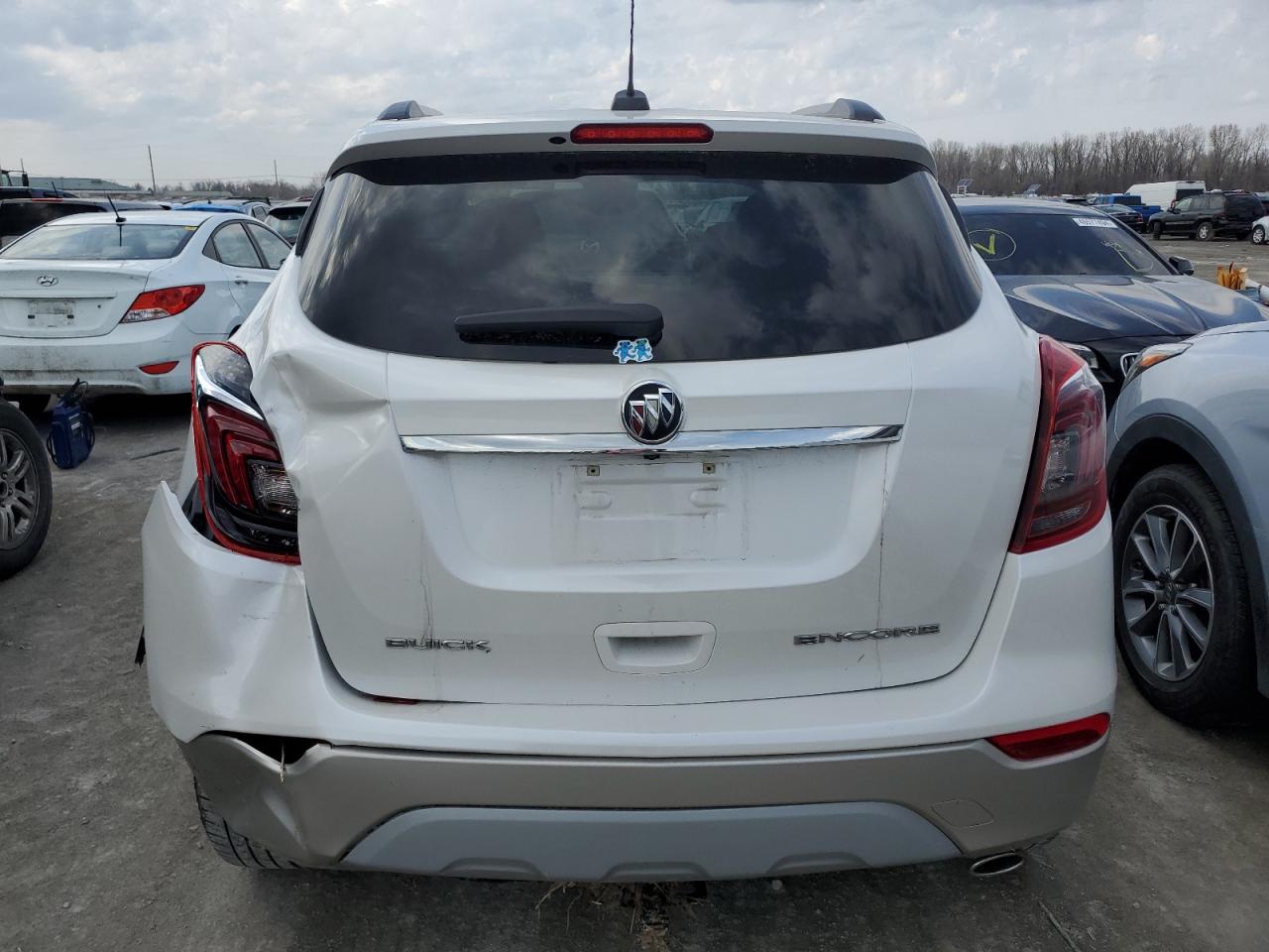 Photo 5 VIN: KL4CJBSB8HB089606 - BUICK ENCORE 