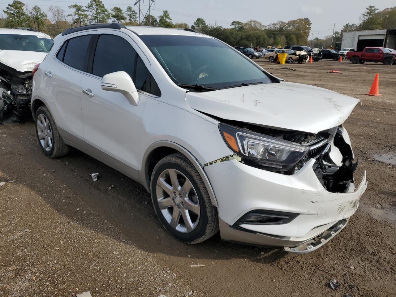 Photo 3 VIN: KL4CJBSB9JB642687 - BUICK ENCORE 