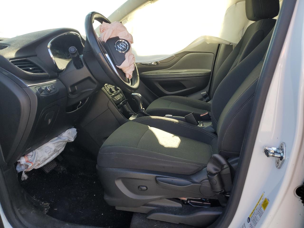 Photo 6 VIN: KL4CJCSB4LB047268 - BUICK ENCORE 