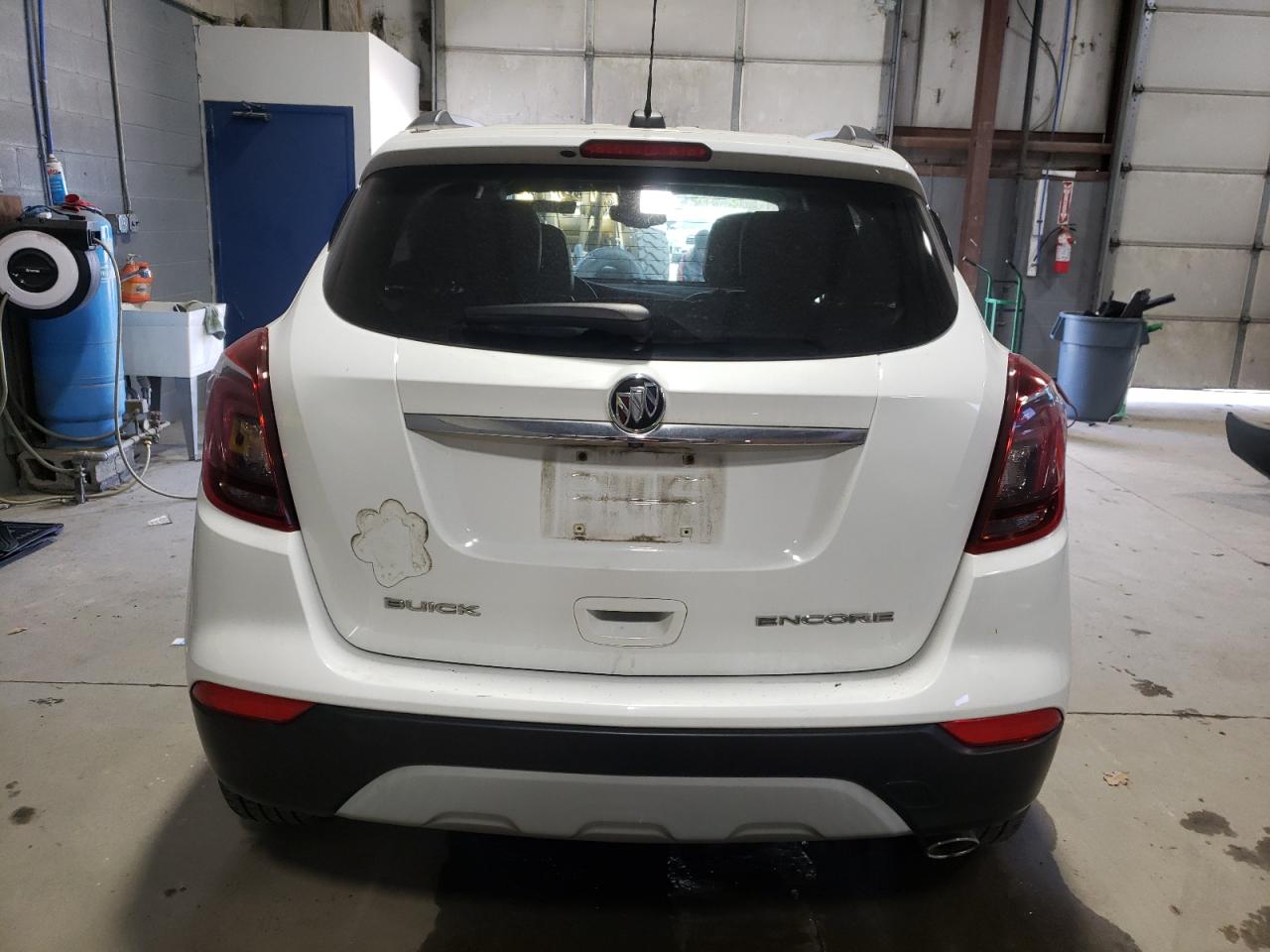 Photo 5 VIN: KL4CJCSB8HB010456 - BUICK ENCORE 