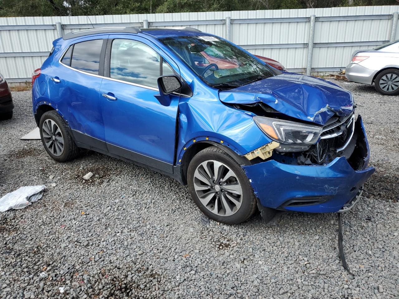 Photo 3 VIN: KL4CJCSB9JB535905 - BUICK ENCORE 