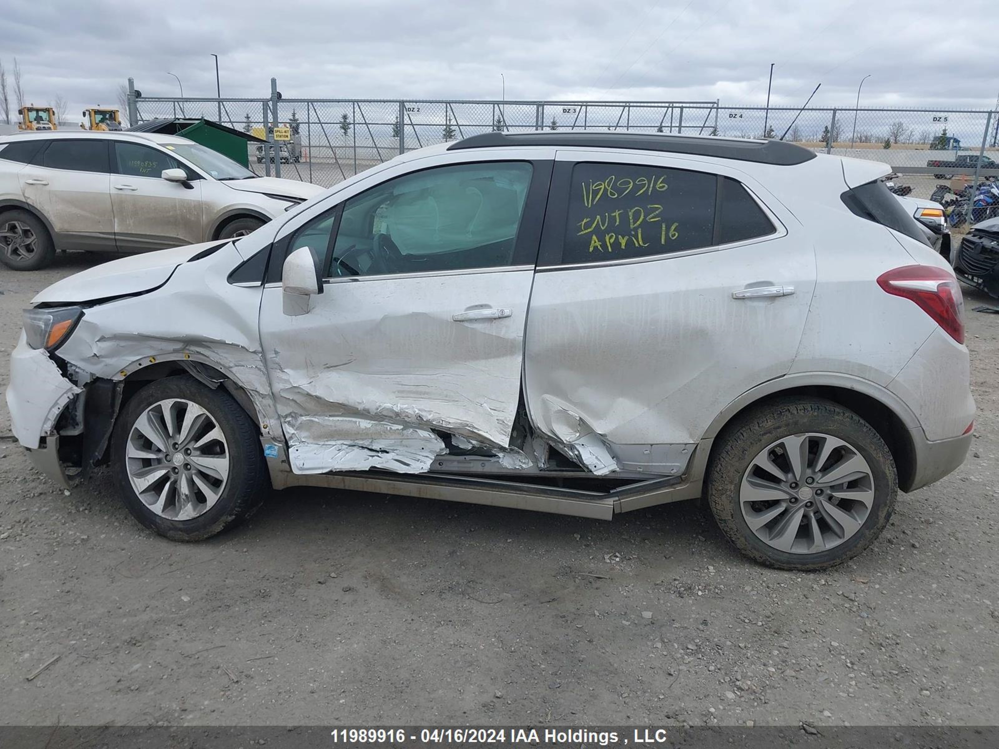 Photo 13 VIN: KL4CJESB0LB333808 - BUICK ENCORE 