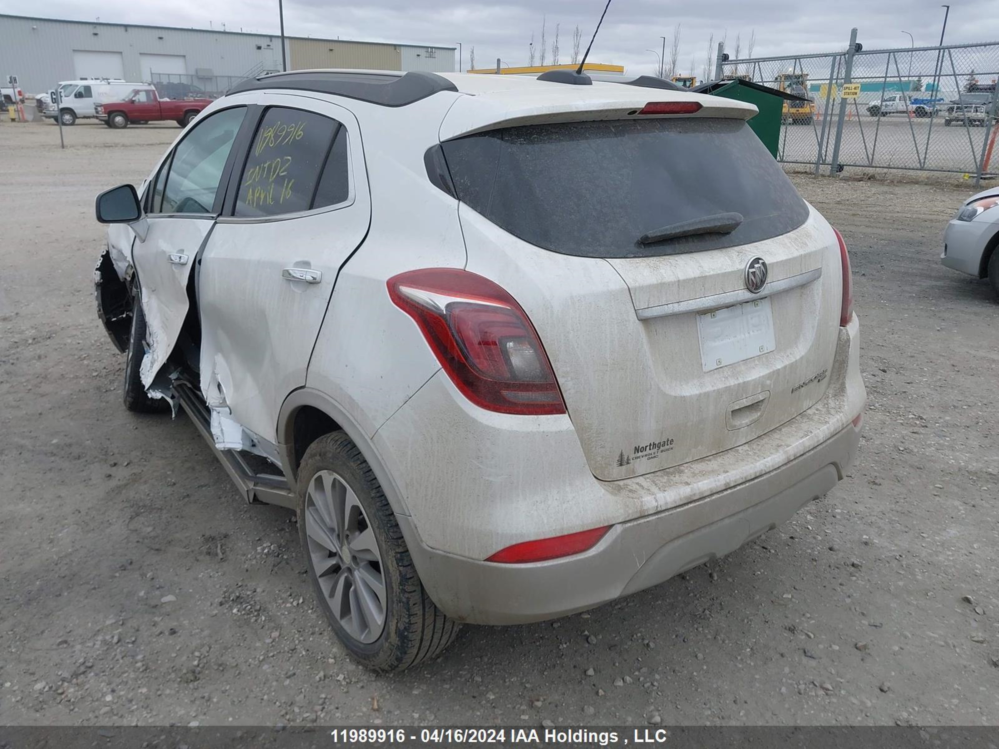 Photo 2 VIN: KL4CJESB0LB333808 - BUICK ENCORE 