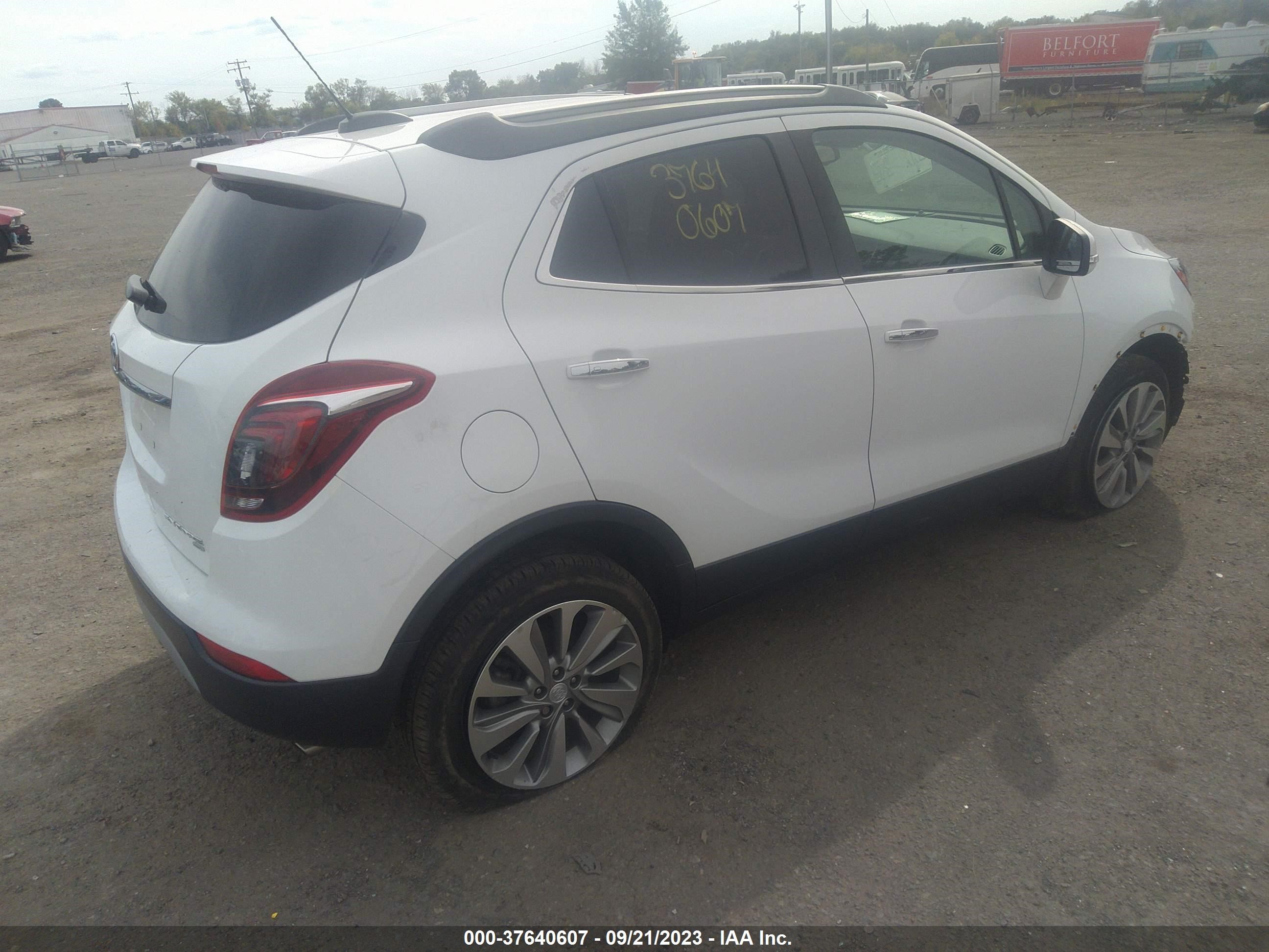 Photo 3 VIN: KL4CJESB1KB931890 - BUICK ENCORE 