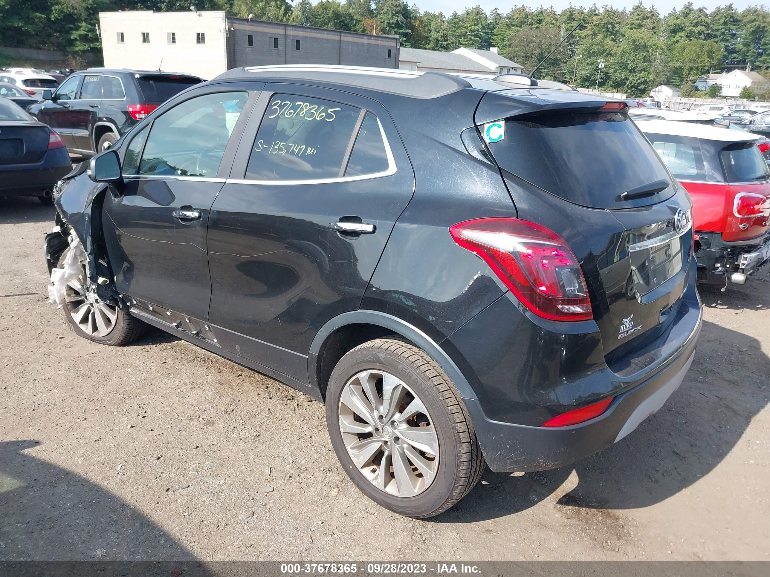 Photo 2 VIN: KL4CJESB4HB186643 - BUICK ENCORE 