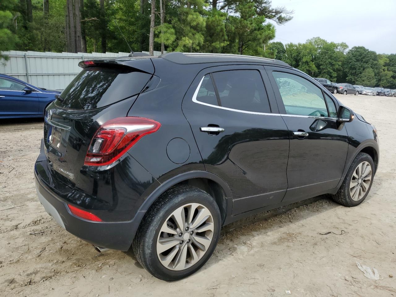 Photo 2 VIN: KL4CJESB4KB724121 - BUICK ENCORE 