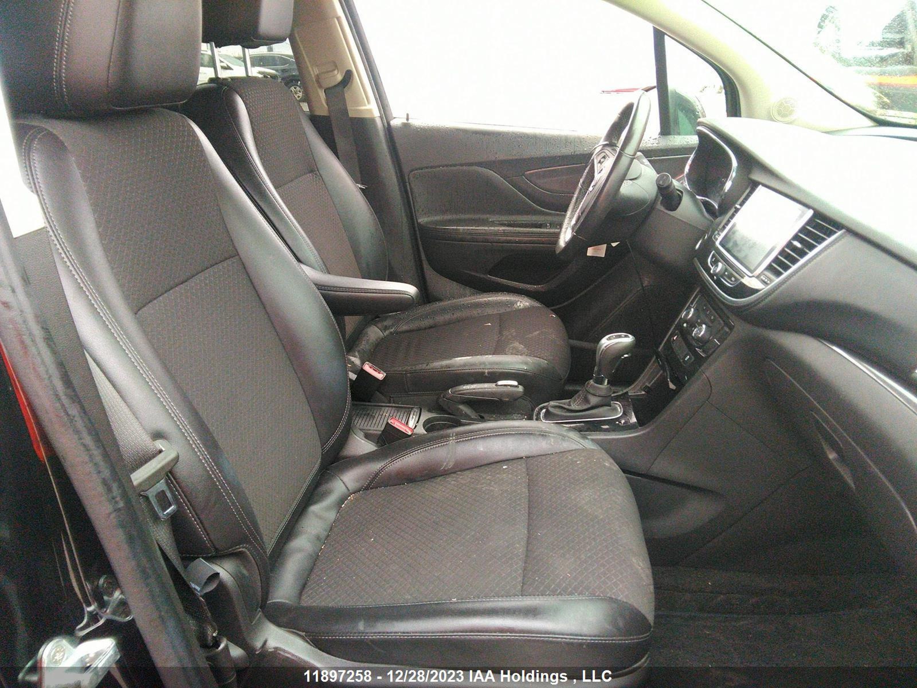 Photo 4 VIN: KL4CJESB5KB817679 - BUICK ENCORE 