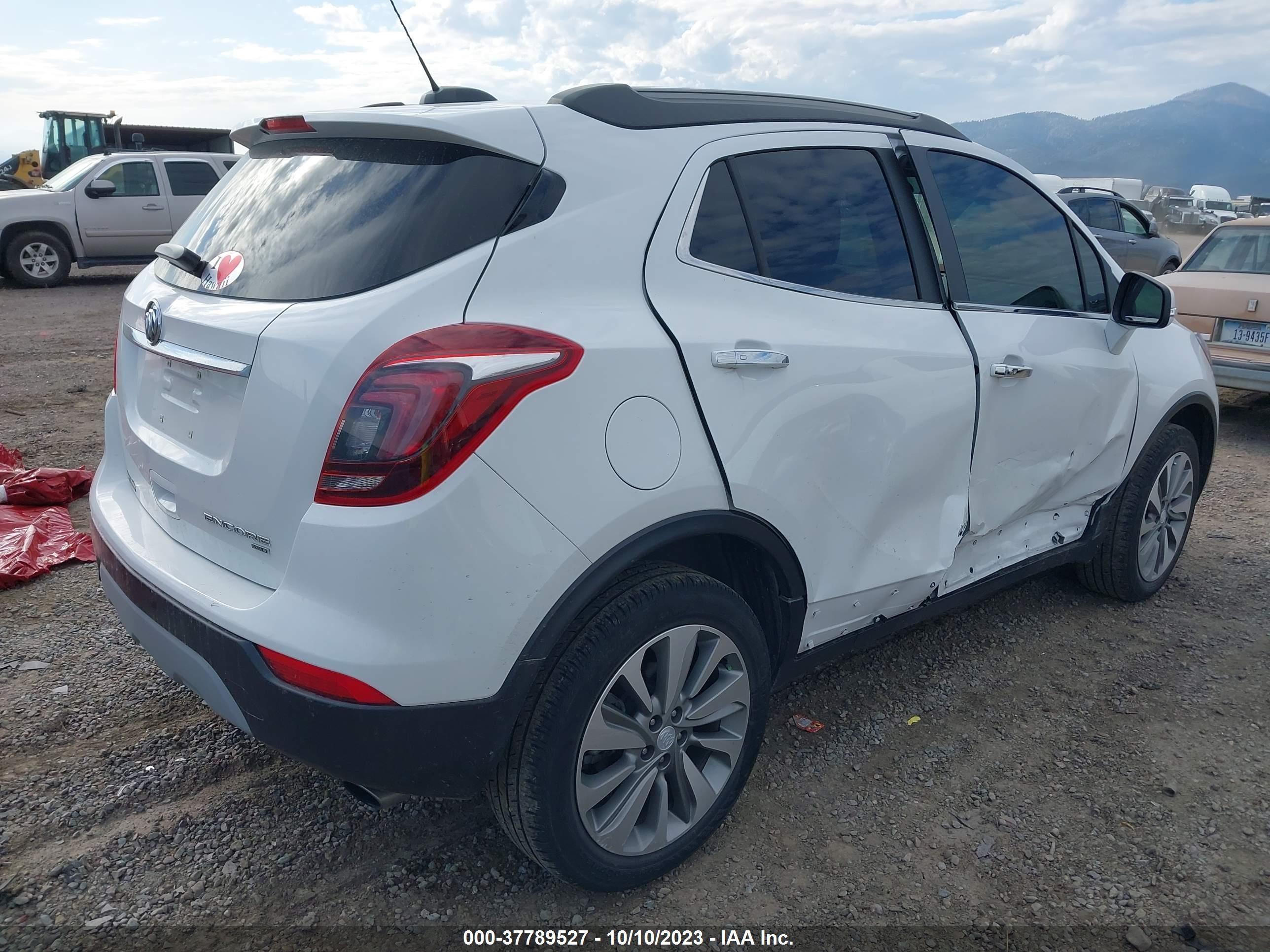 Photo 3 VIN: KL4CJESB8KB738314 - BUICK ENCORE 