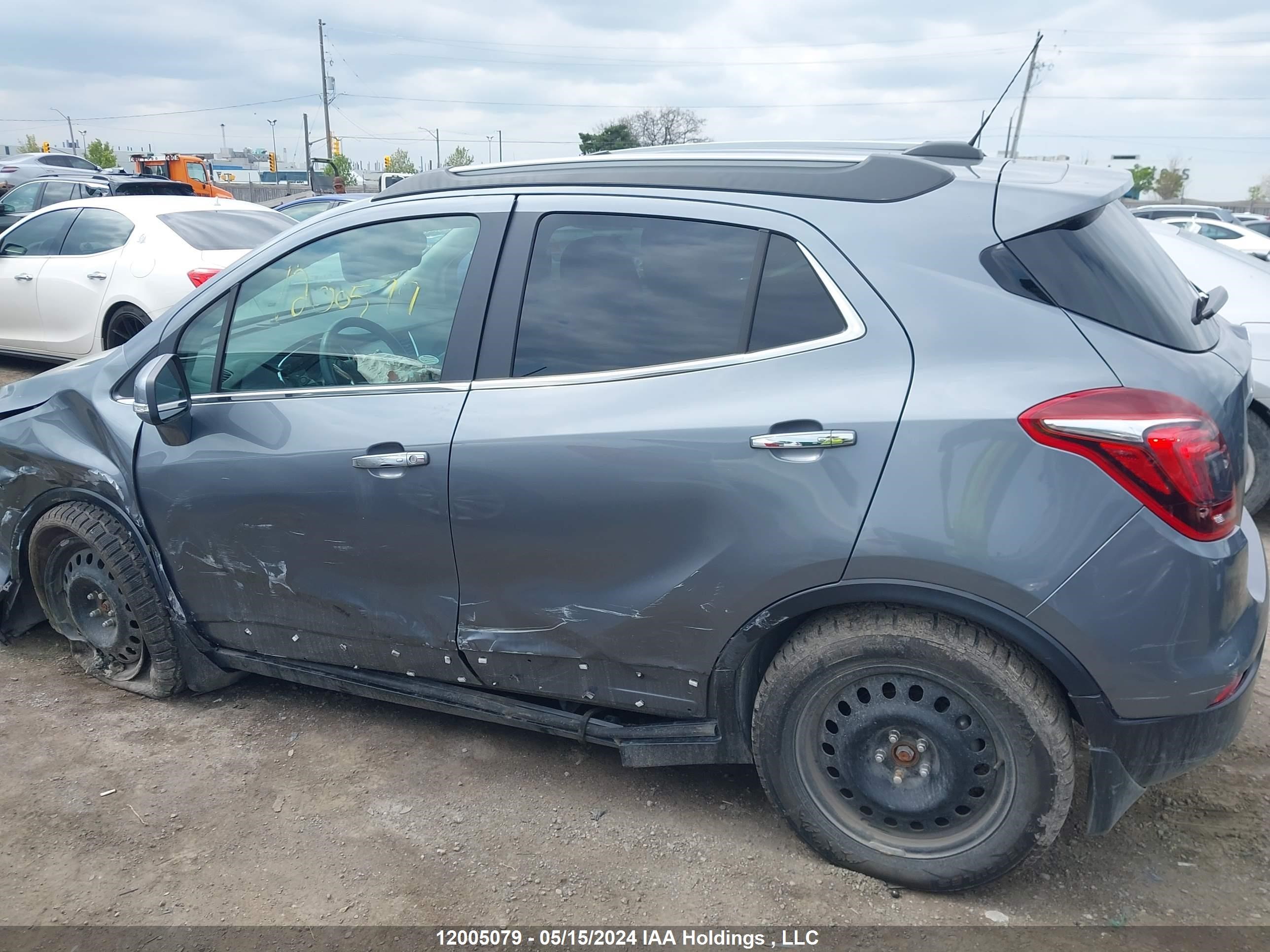 Photo 13 VIN: KL4CJESB8KB766436 - BUICK ENCORE 