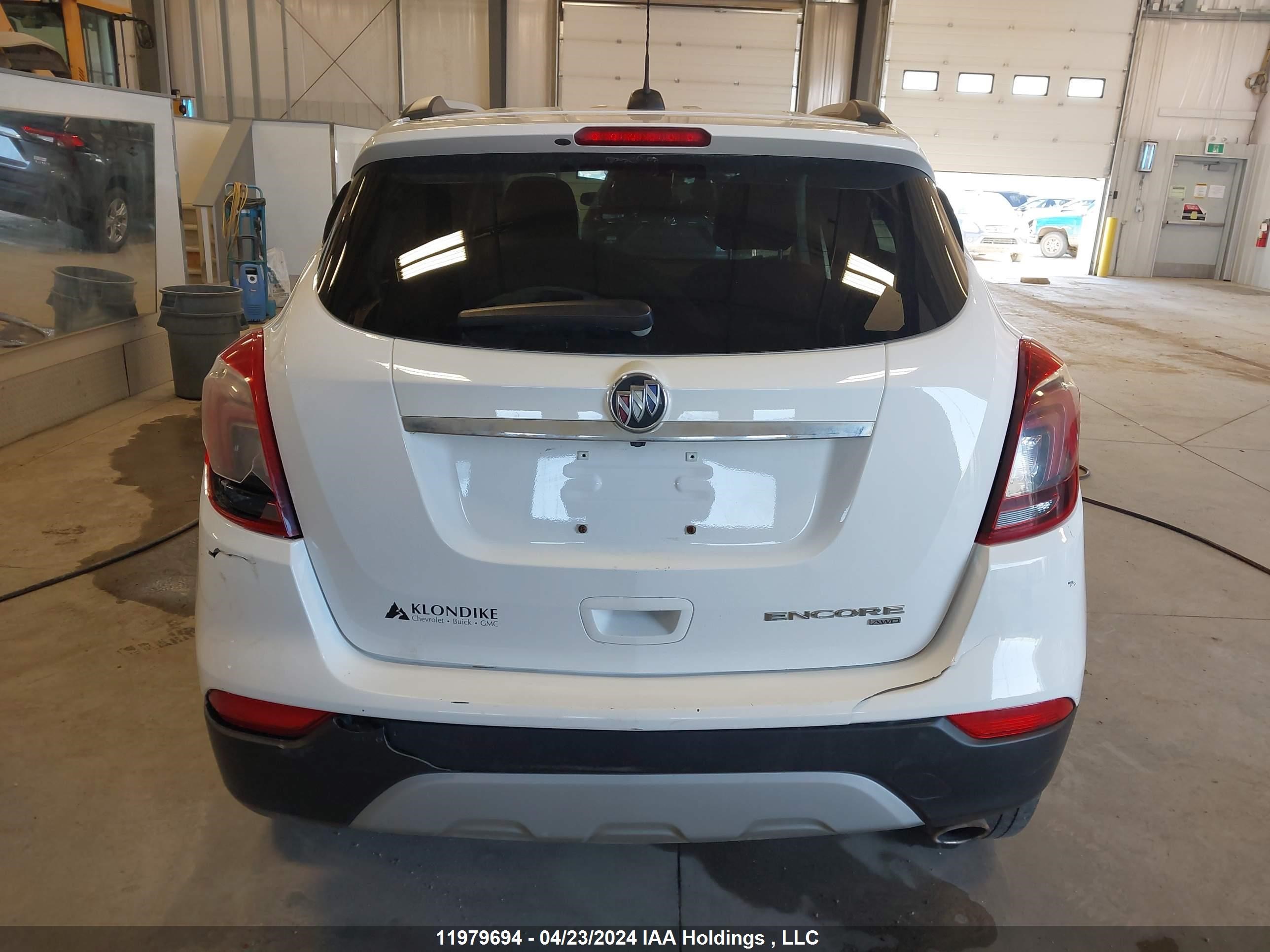 Photo 16 VIN: KL4CJESBXLB341785 - BUICK ENCORE 