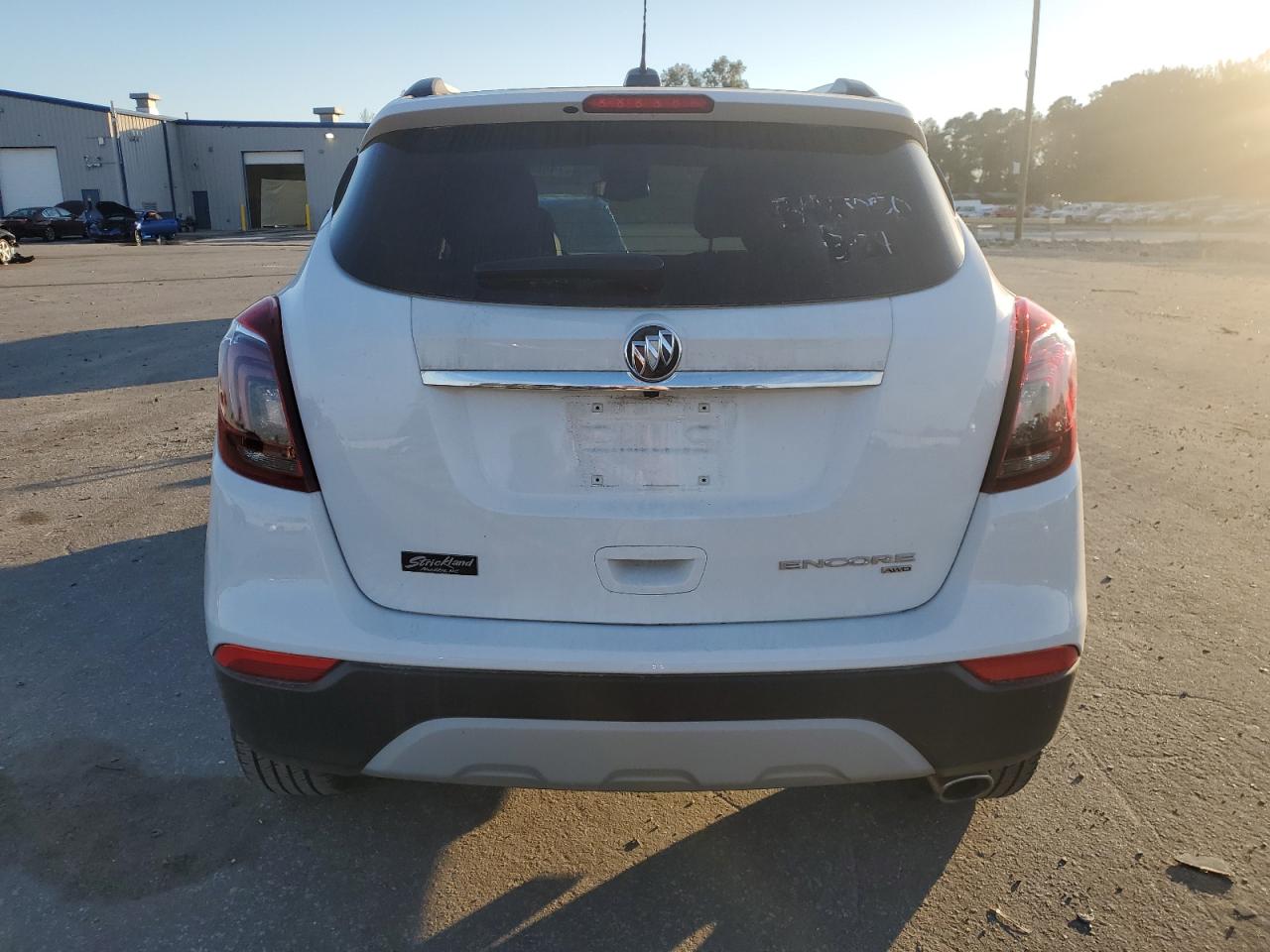 Photo 5 VIN: KL4CJESM7NB558831 - BUICK ENCORE 