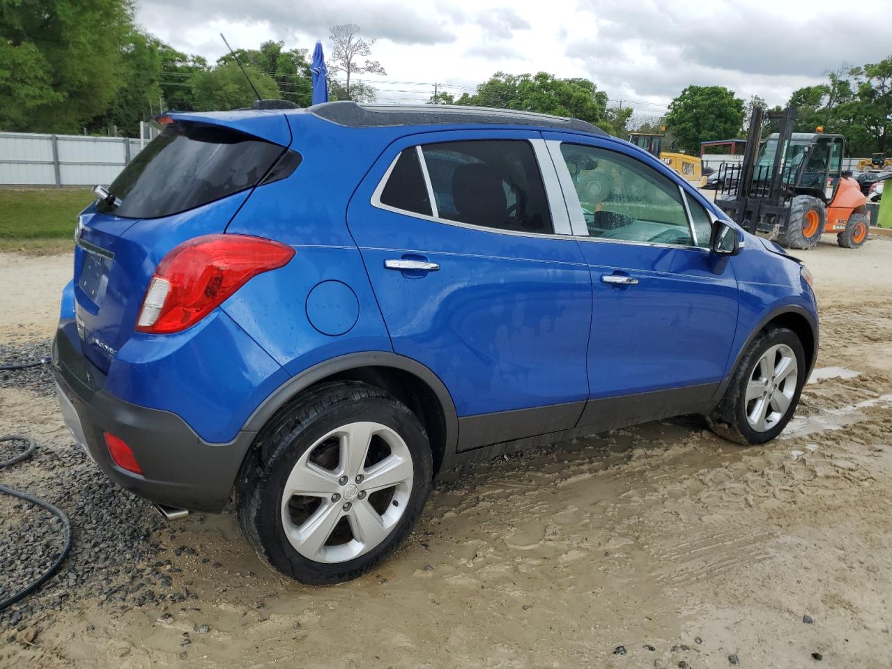 Photo 2 VIN: KL4CJFSB4FB240185 - BUICK ENCORE CON 