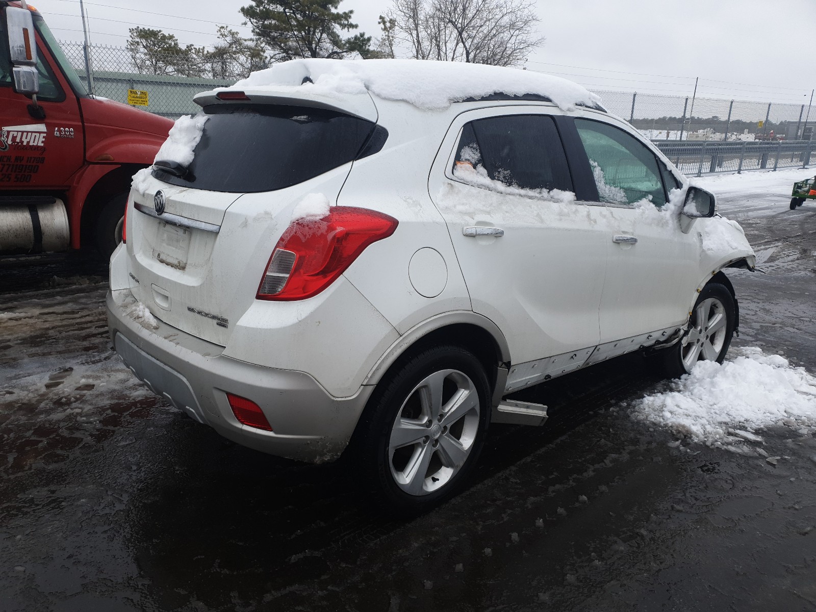 Photo 3 VIN: KL4CJFSB6FB188851 - BUICK ENCORE CON 