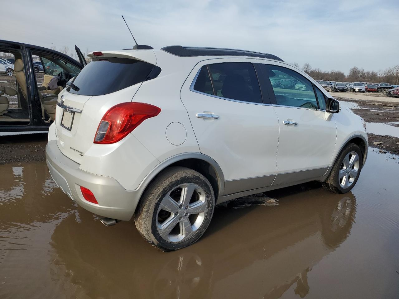 Photo 2 VIN: KL4CJFSB9GB536529 - BUICK ENCORE 