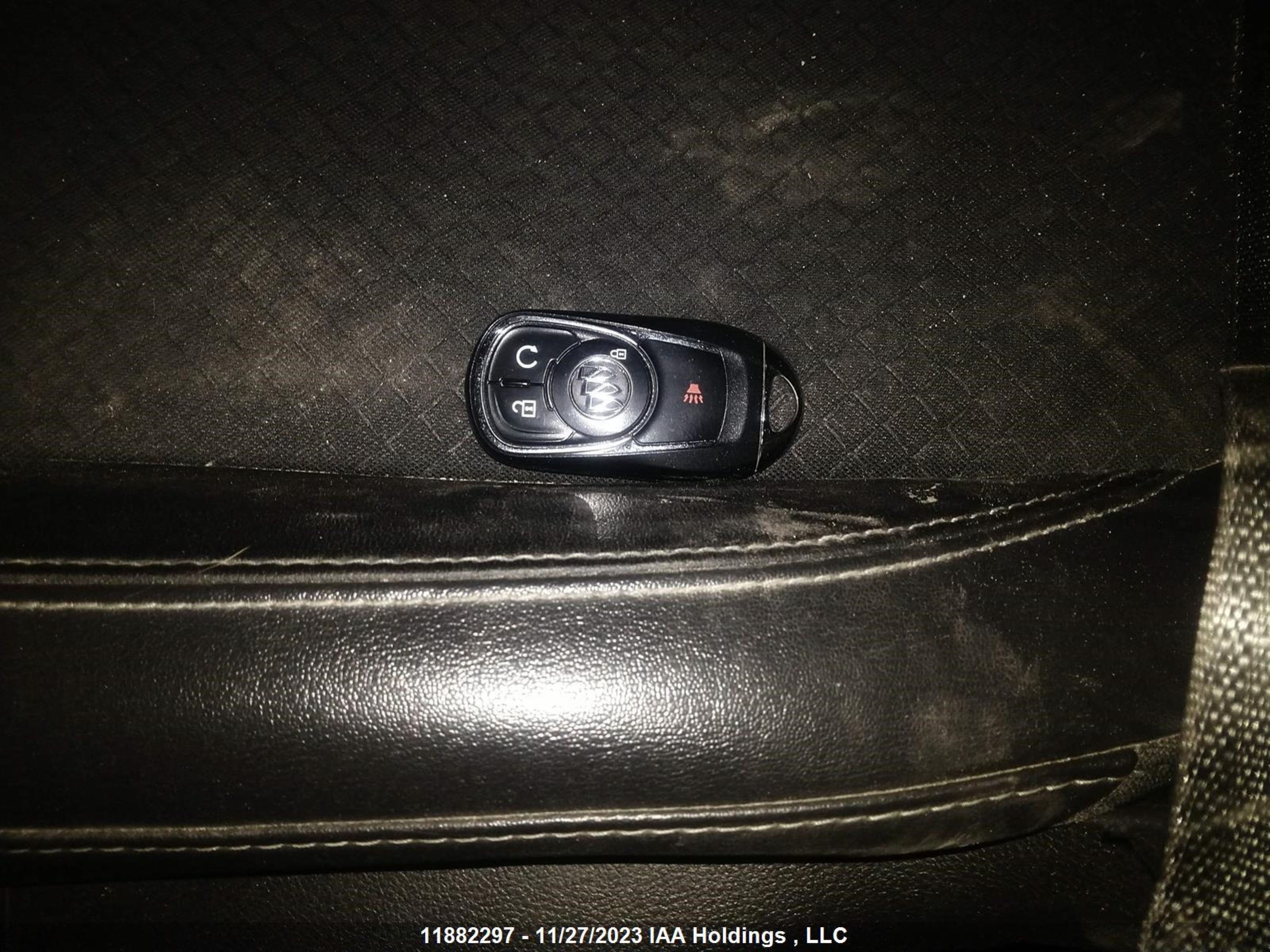 Photo 10 VIN: KL4CJFSM8HB015997 - BUICK ENCORE 