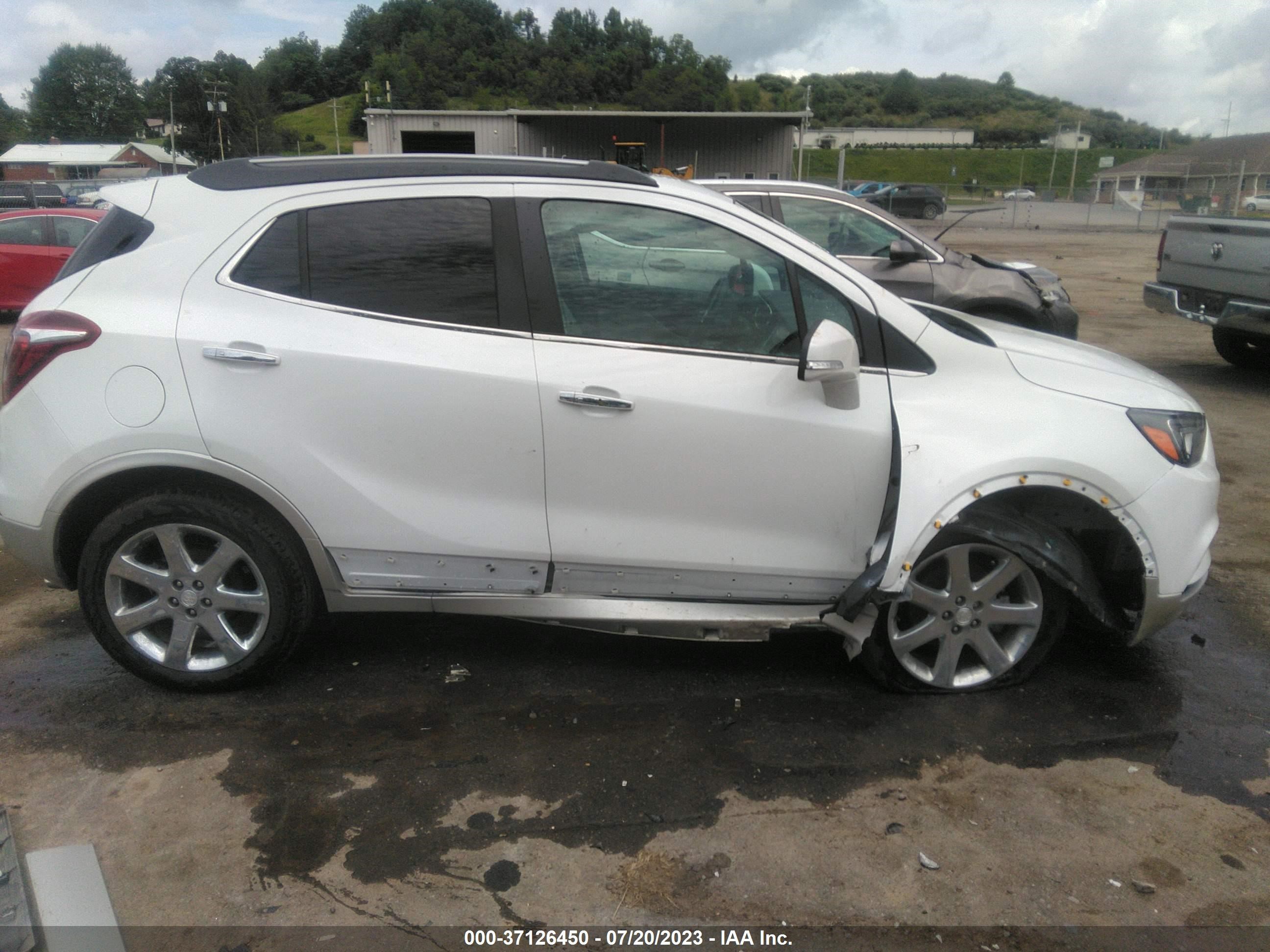 Photo 13 VIN: KL4CJGSB0HB223764 - BUICK ENCORE 