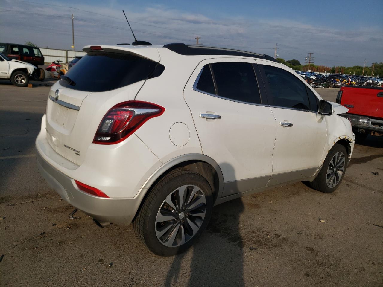 Photo 2 VIN: KL4CJGSB2HB166676 - BUICK ENCORE 