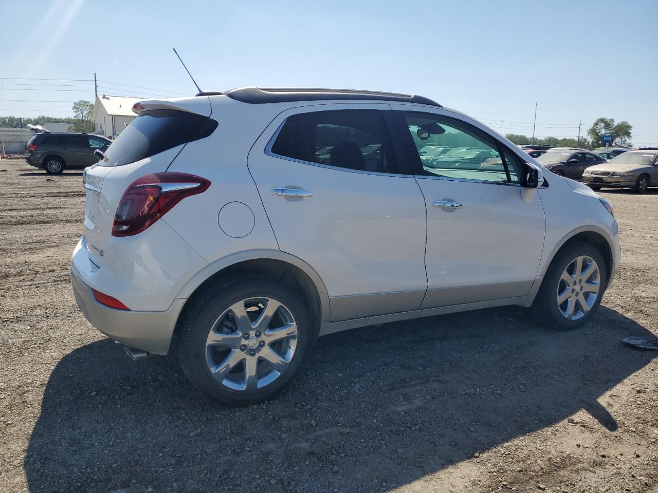 Photo 2 VIN: KL4CJGSB2JB516488 - BUICK ENCORE 