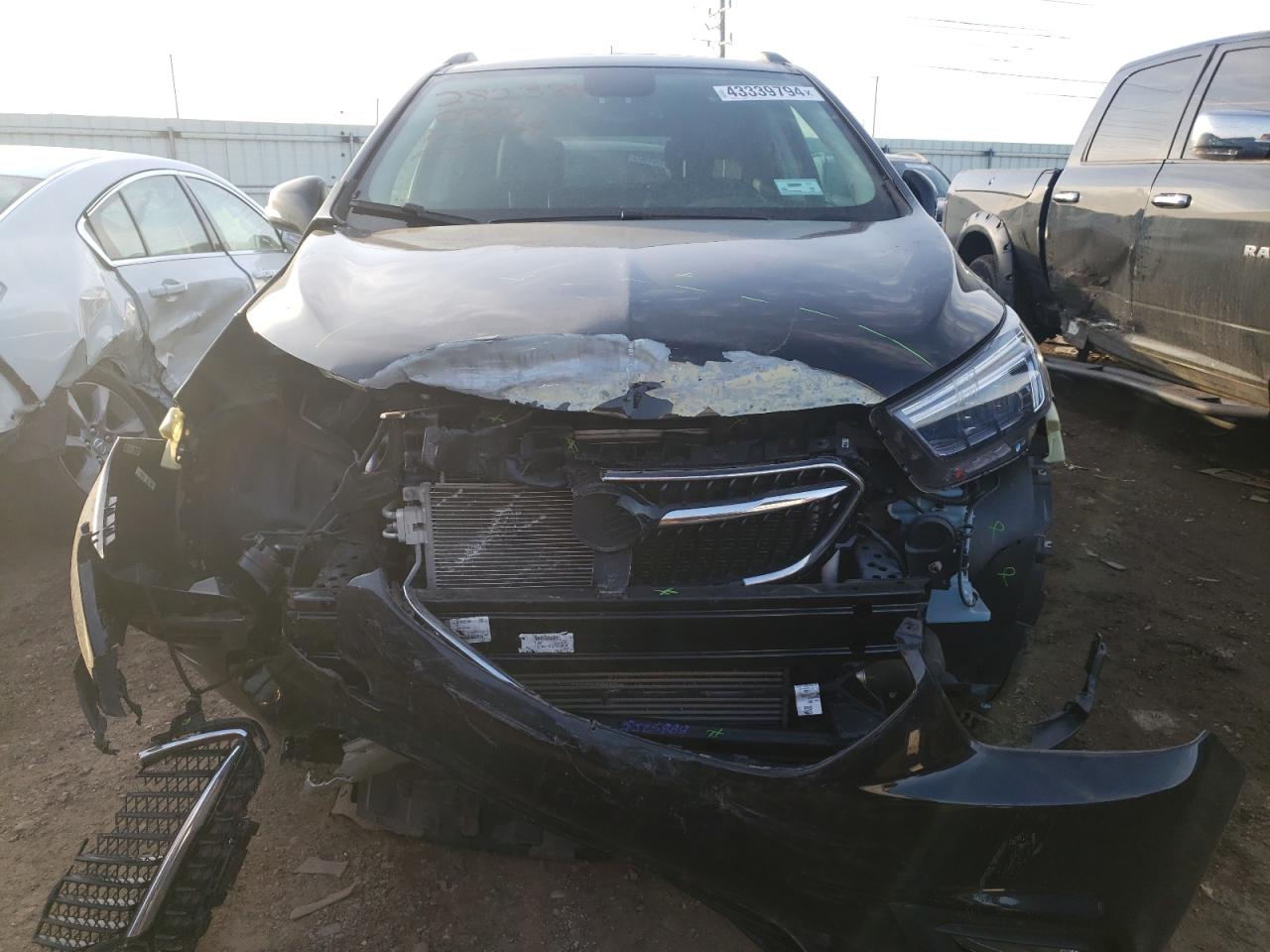 Photo 4 VIN: KL4CJGSB3HB025292 - BUICK ENCORE 