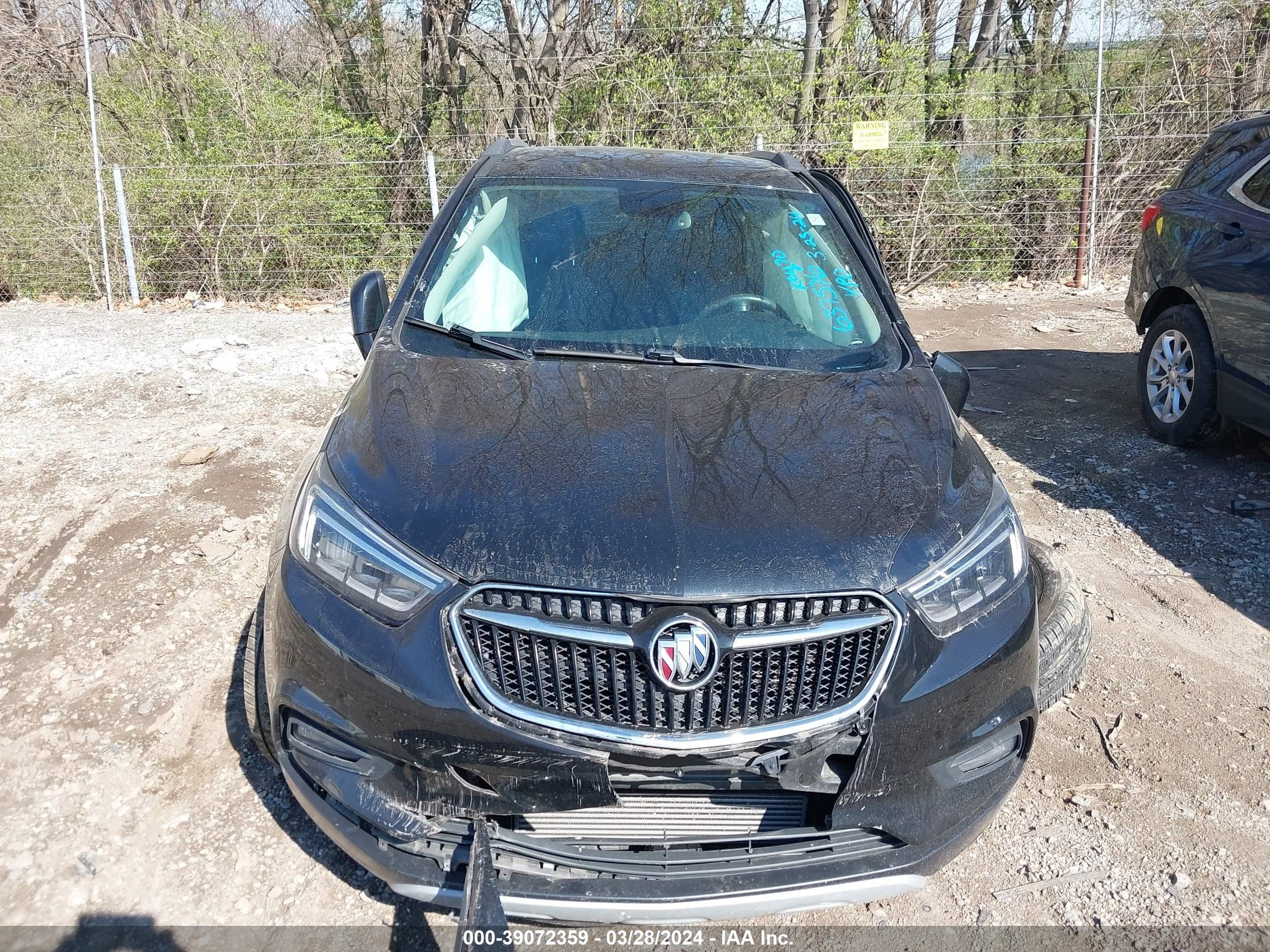 Photo 11 VIN: KL4CJGSBXJB586398 - BUICK ENCORE 