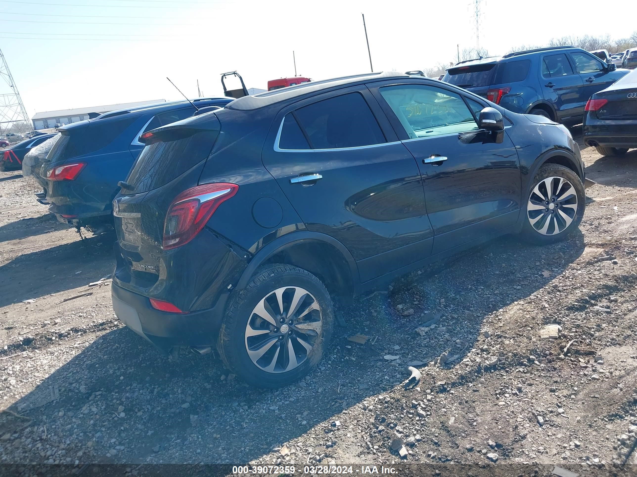 Photo 3 VIN: KL4CJGSBXJB586398 - BUICK ENCORE 