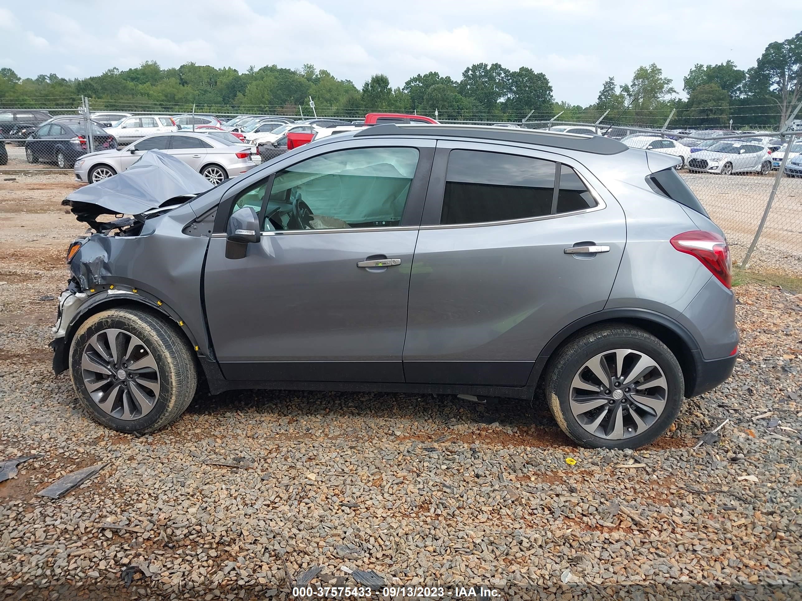 Photo 12 VIN: KL4CJGSM8KB773366 - BUICK ENCORE 