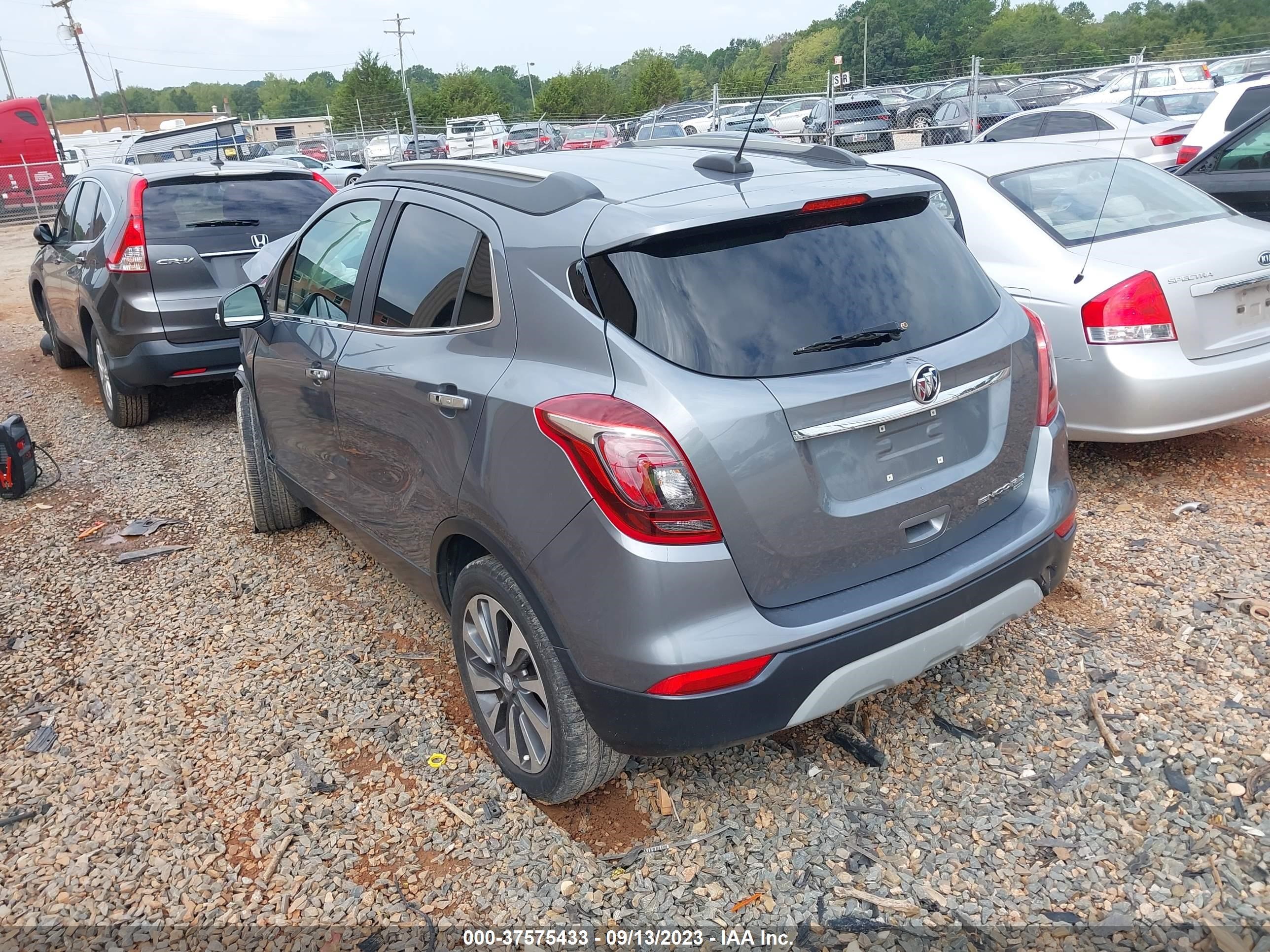 Photo 2 VIN: KL4CJGSM8KB773366 - BUICK ENCORE 