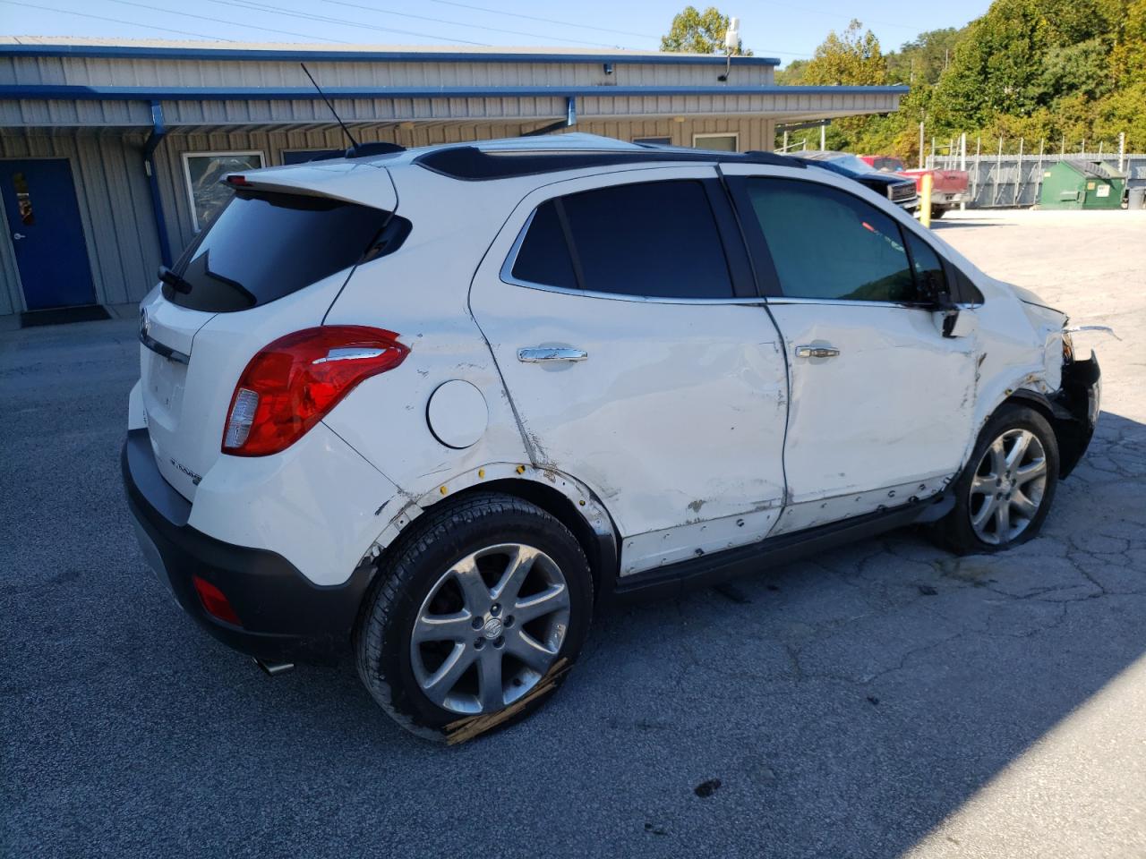 Photo 2 VIN: KL4CJHSB8GB704320 - BUICK ENCORE 