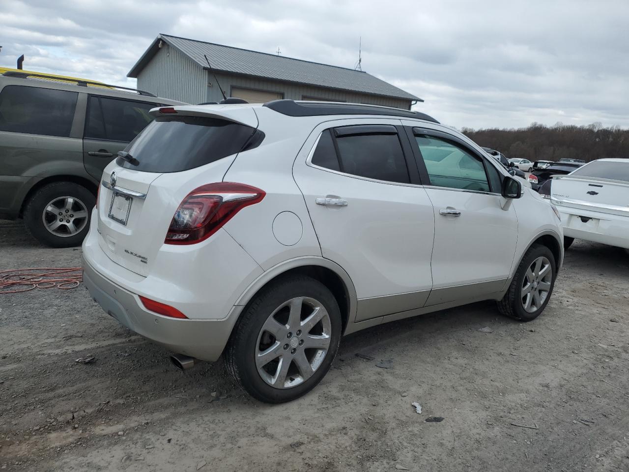 Photo 2 VIN: KL4CJHSM2JB543536 - BUICK ENCORE 