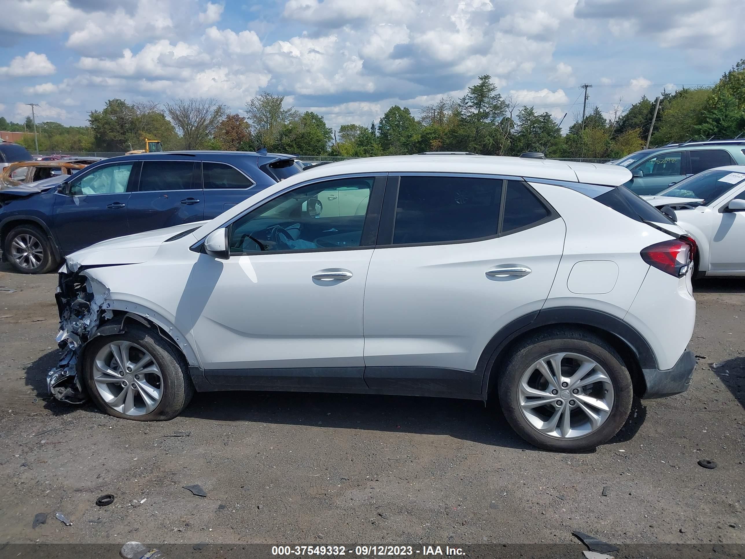 Photo 14 VIN: KL4MMBS28LB081350 - BUICK ENCORE GX 