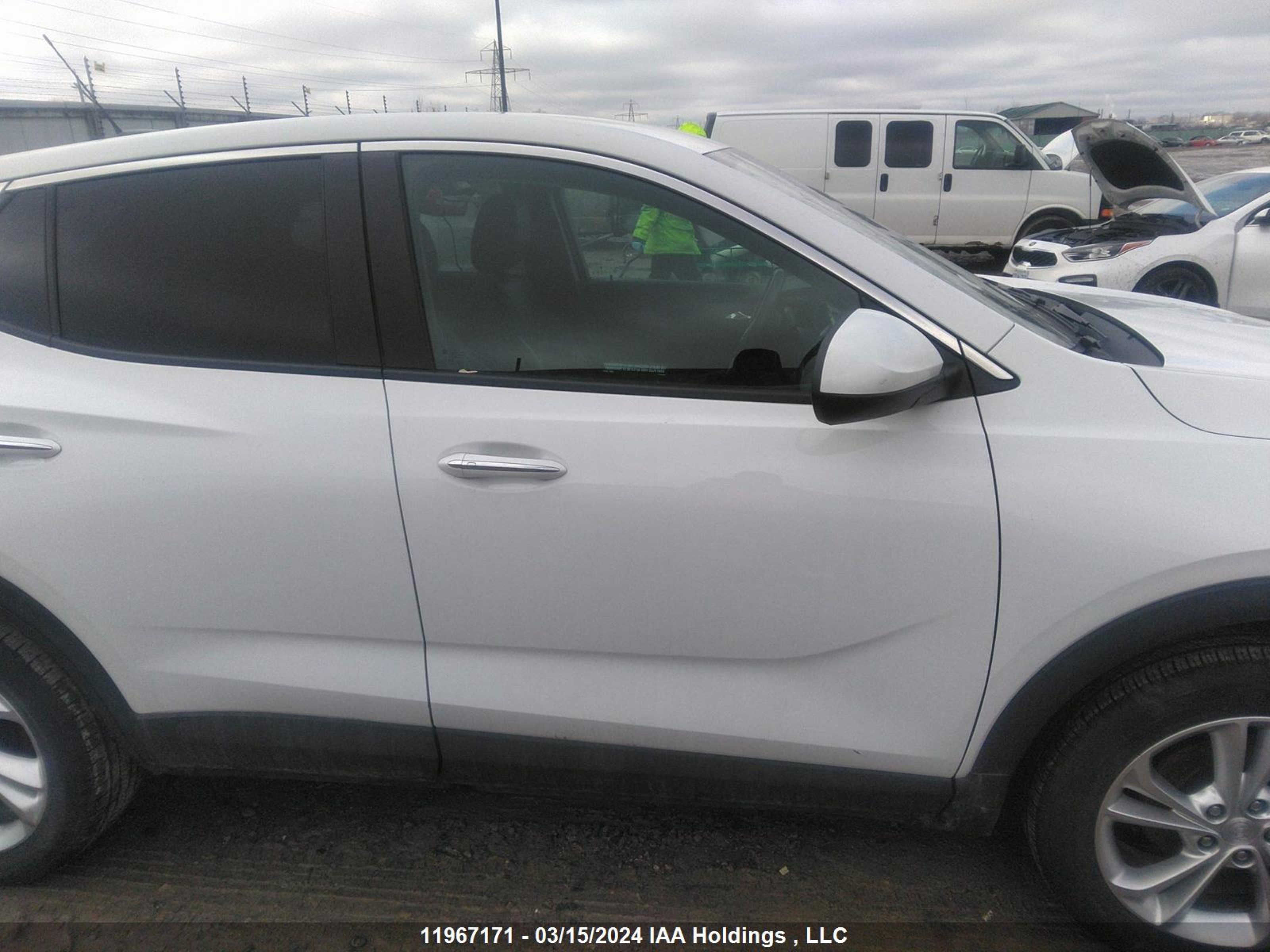 Photo 12 VIN: KL4MMCSL4NB121781 - BUICK ENCORE GX 