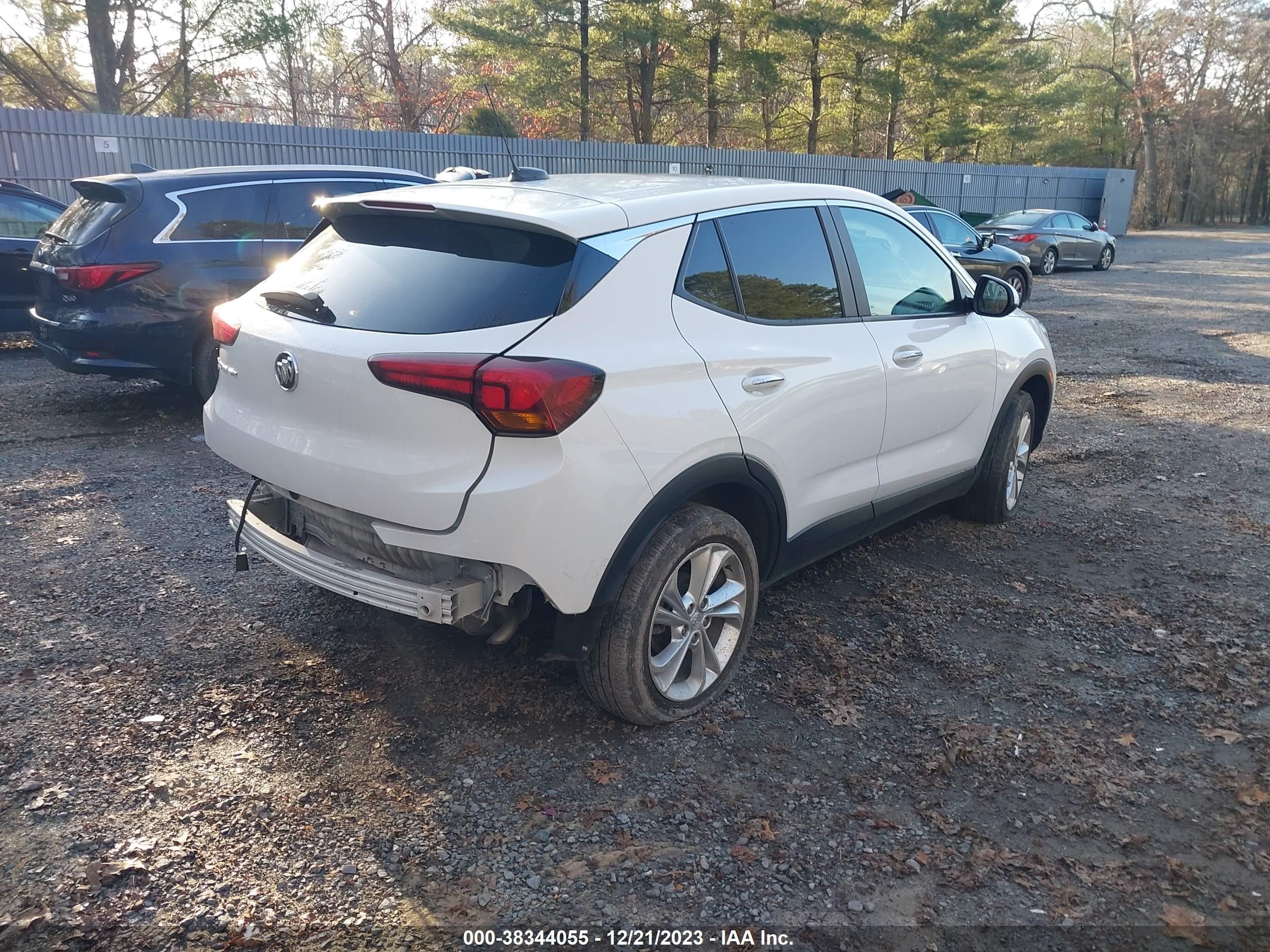 Photo 3 VIN: KL4MMCSL9MB165533 - BUICK ENCORE GX 