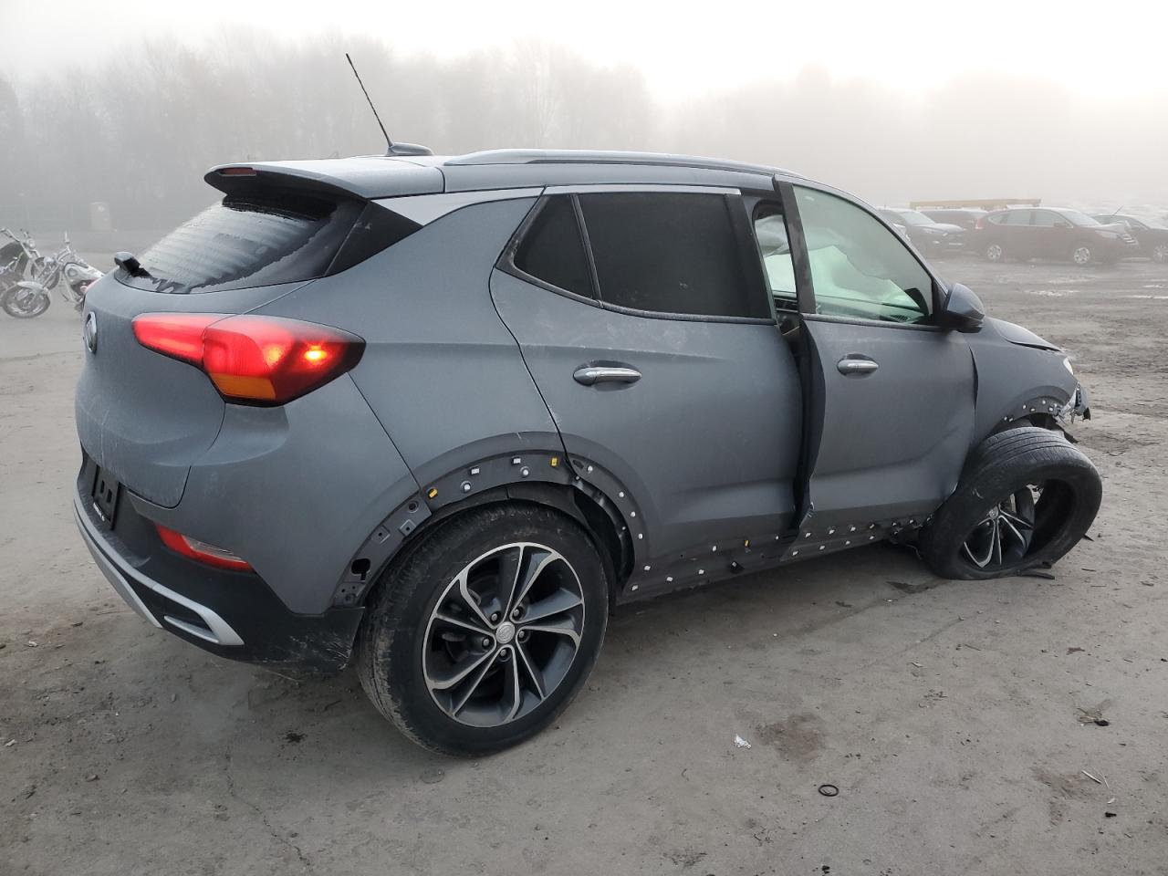 Photo 2 VIN: KL4MMESL1MB111140 - BUICK ENCORE 