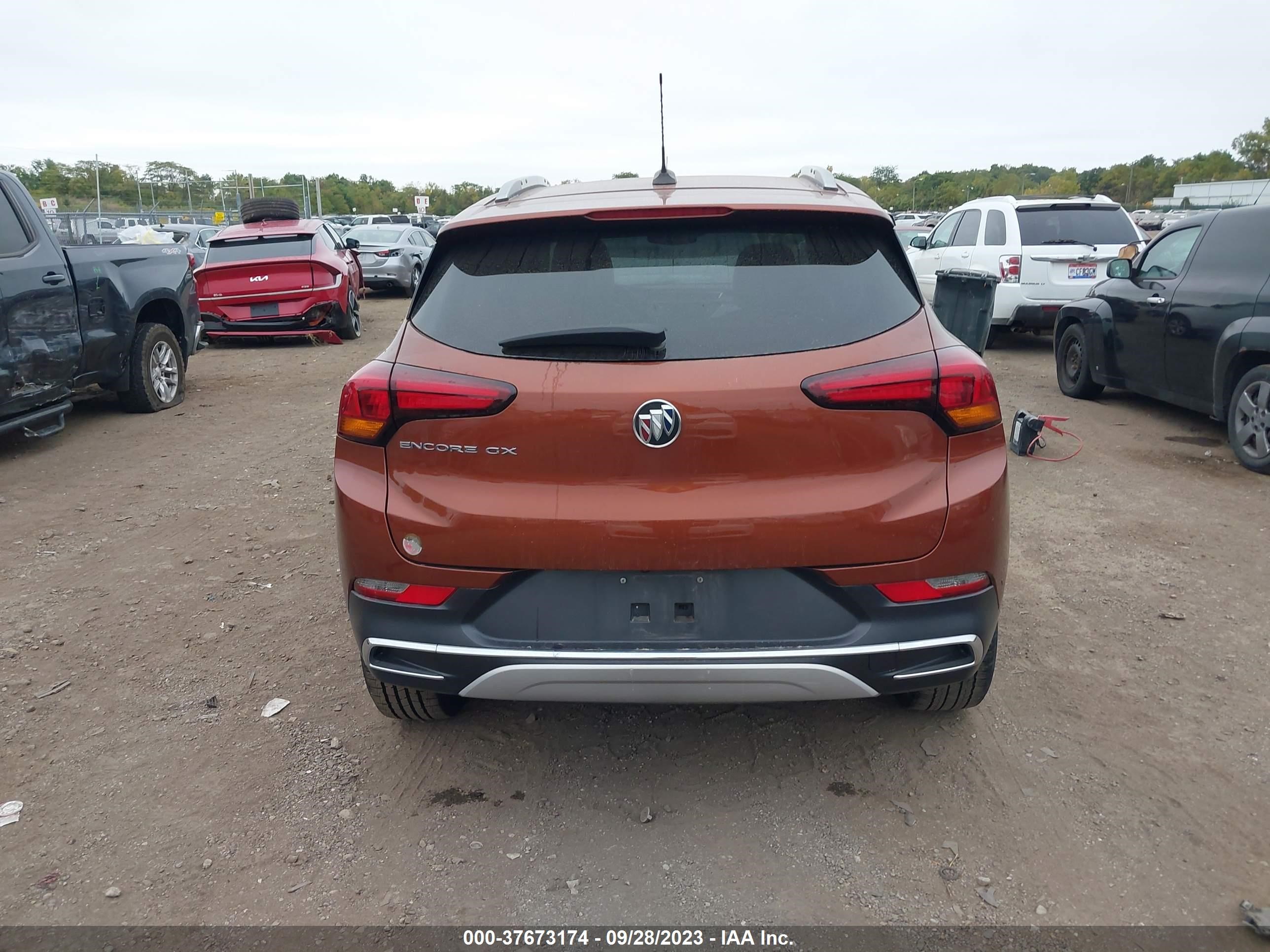 Photo 16 VIN: KL4MMFSL6LB110800 - BUICK ENCORE GX 