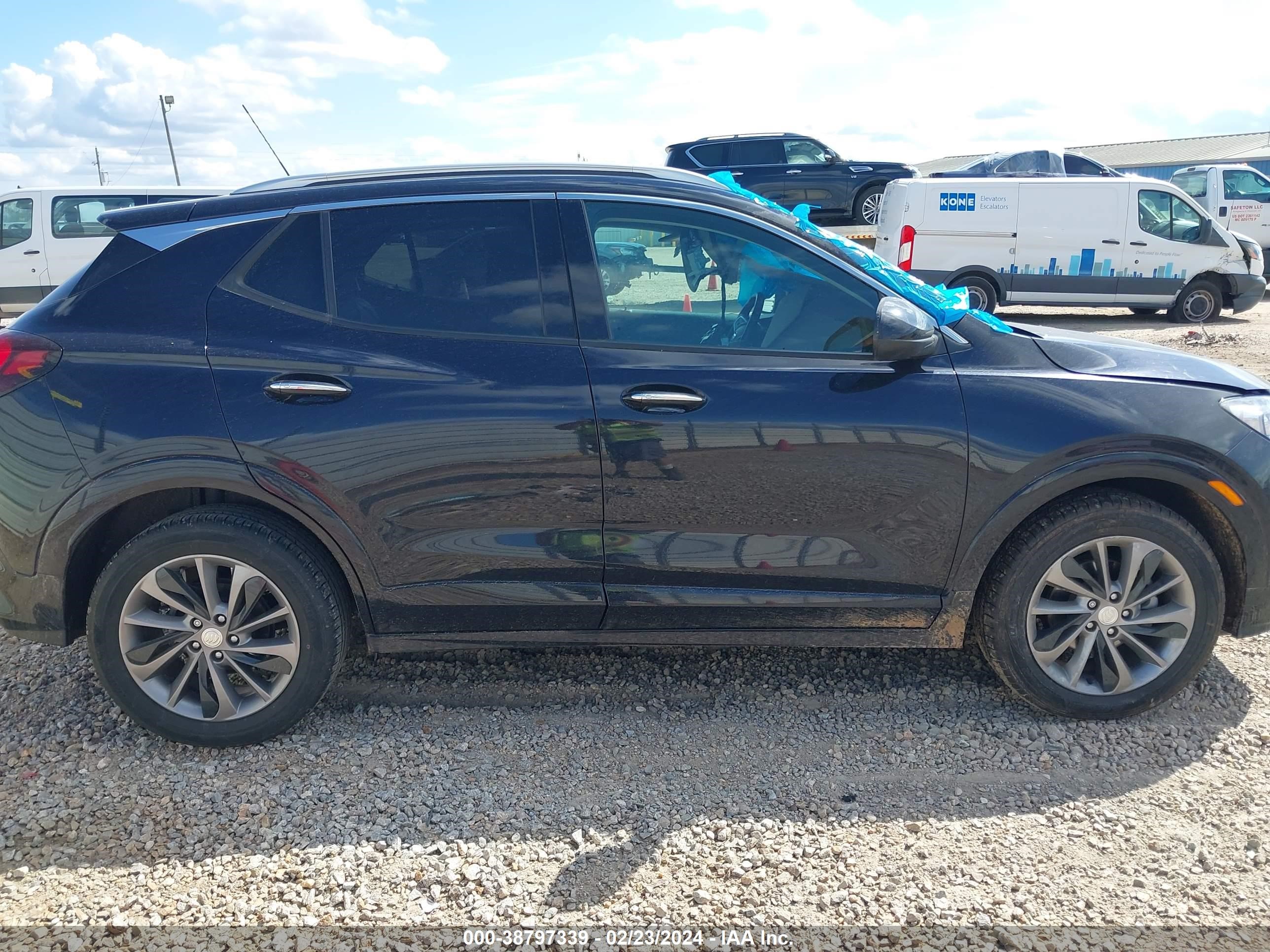 Photo 12 VIN: KL4MMFSL7MB144861 - BUICK ENCORE GX 