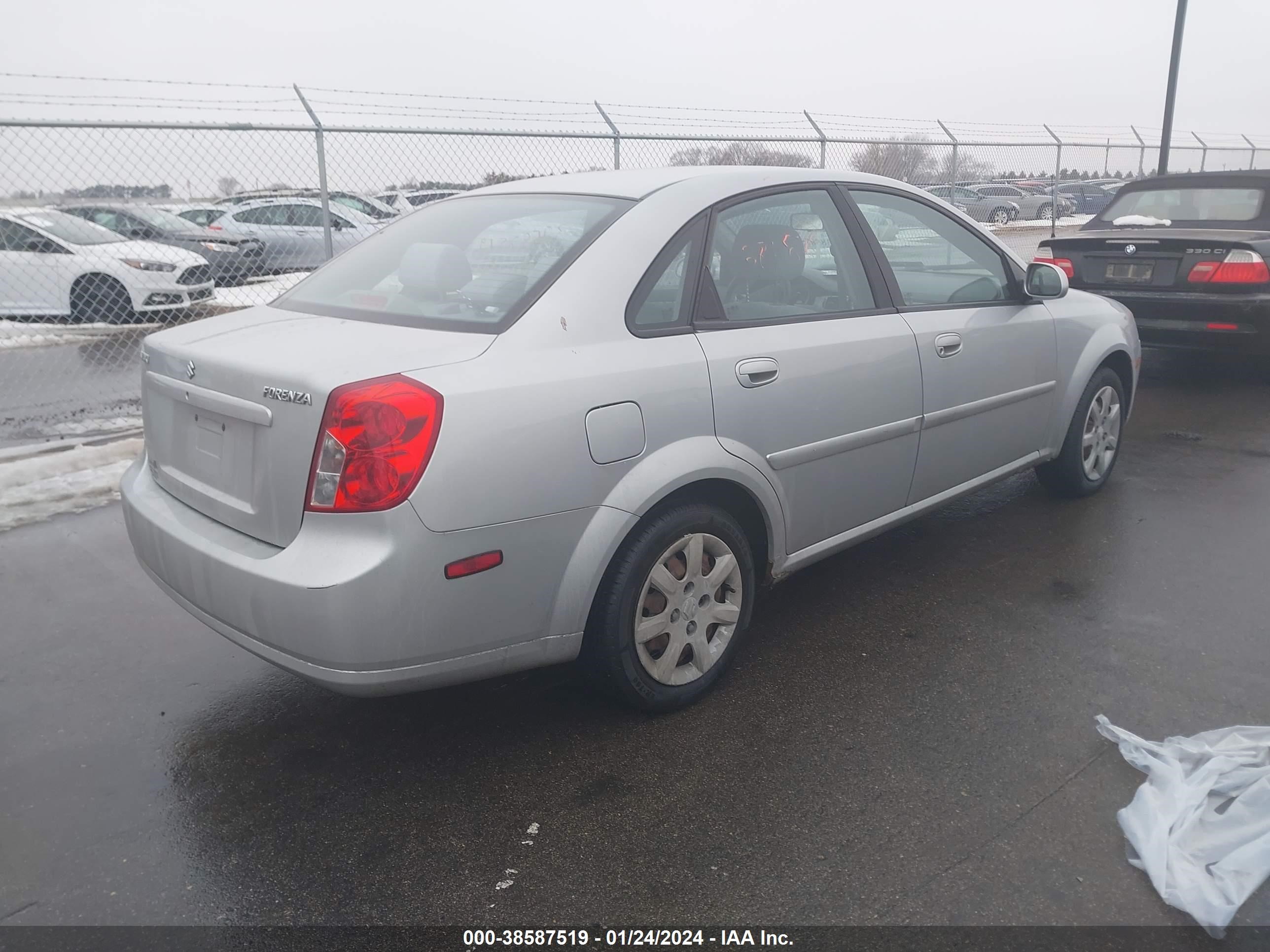 Photo 3 VIN: KL5JD52Z24K943850 - SUZUKI FORENZA 