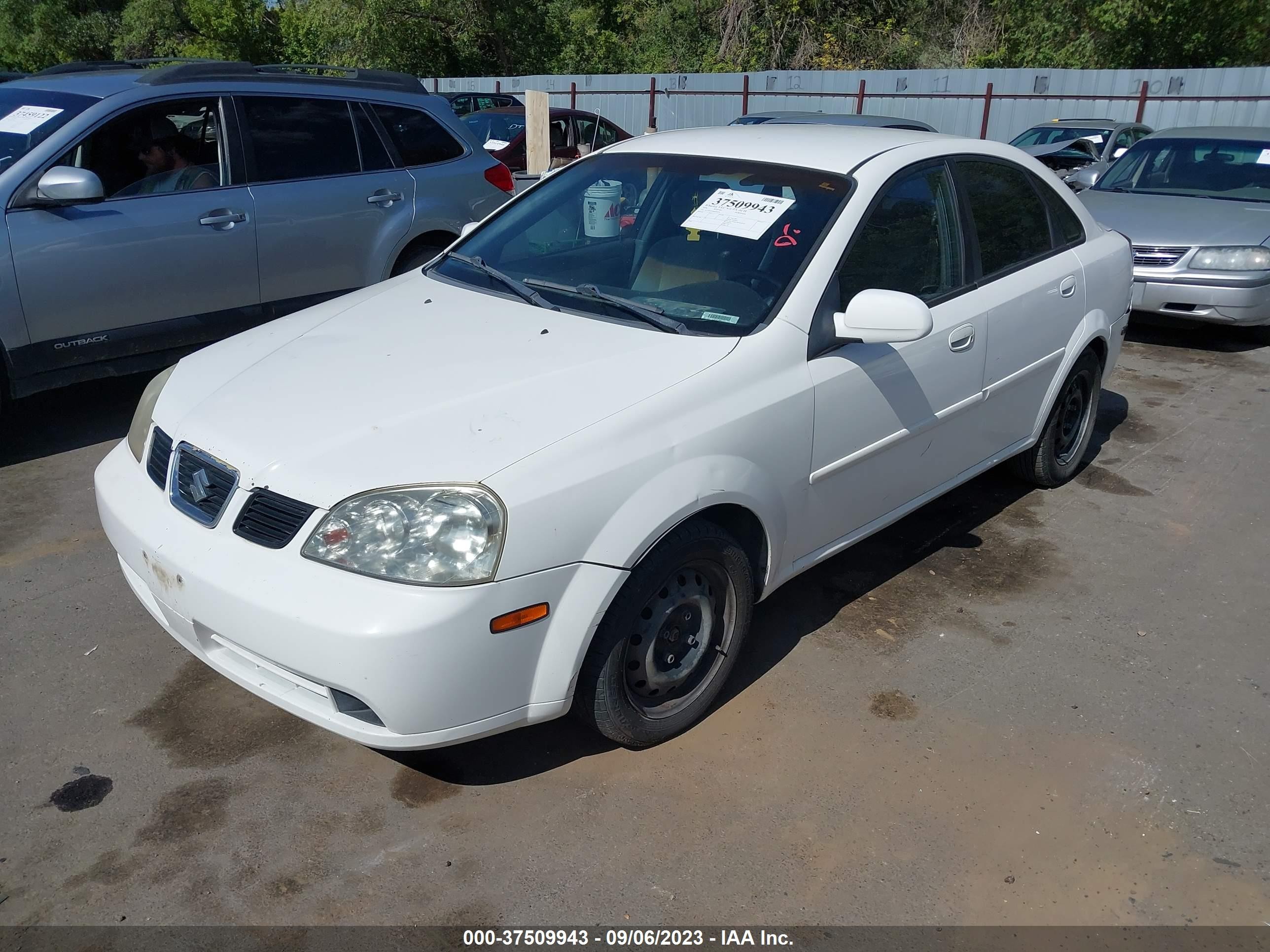 Photo 1 VIN: KL5JD52Z44K049929 - SUZUKI FORENZA 