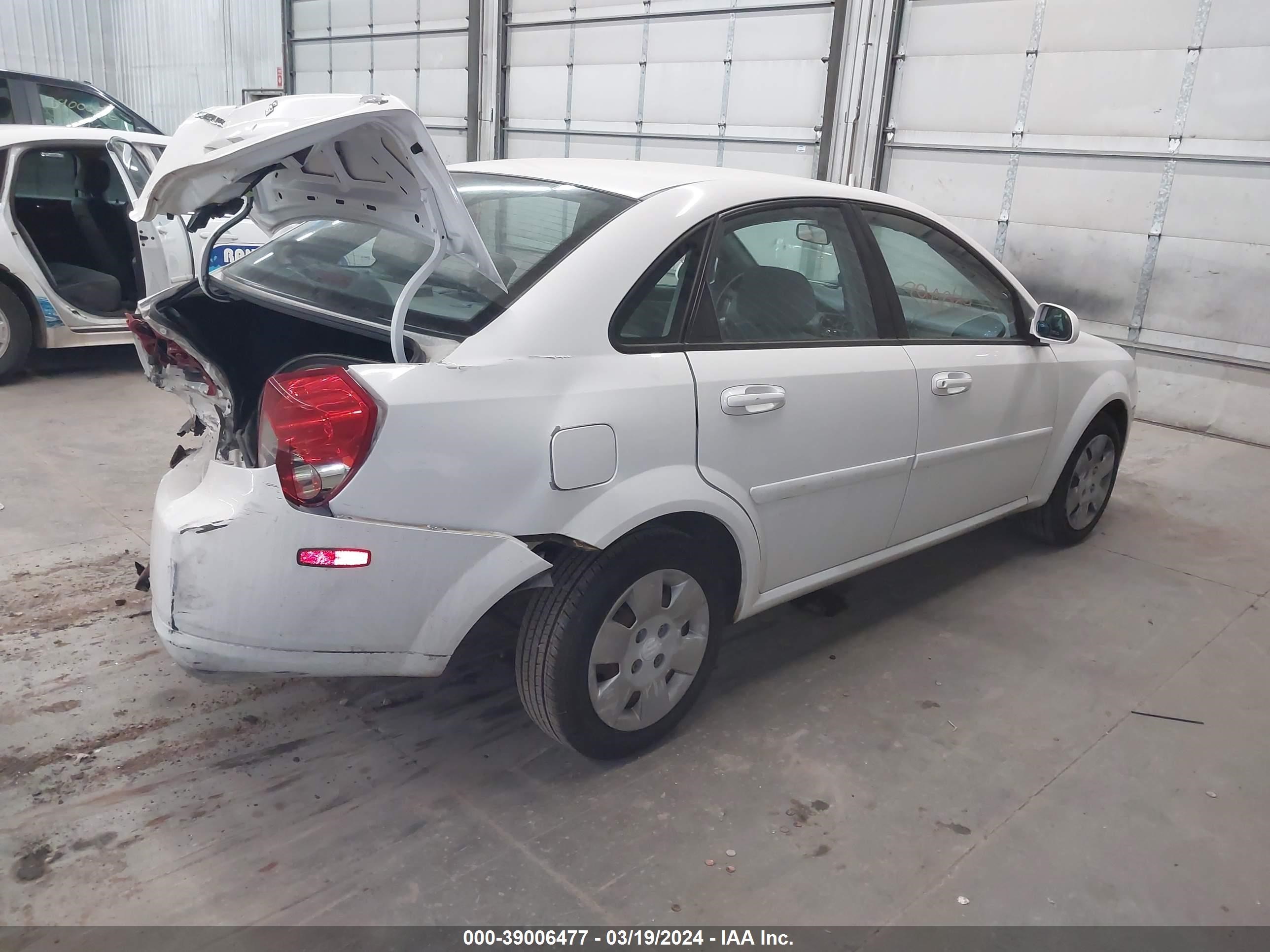 Photo 3 VIN: KL5JD56Z18K906191 - SUZUKI FORENZA 