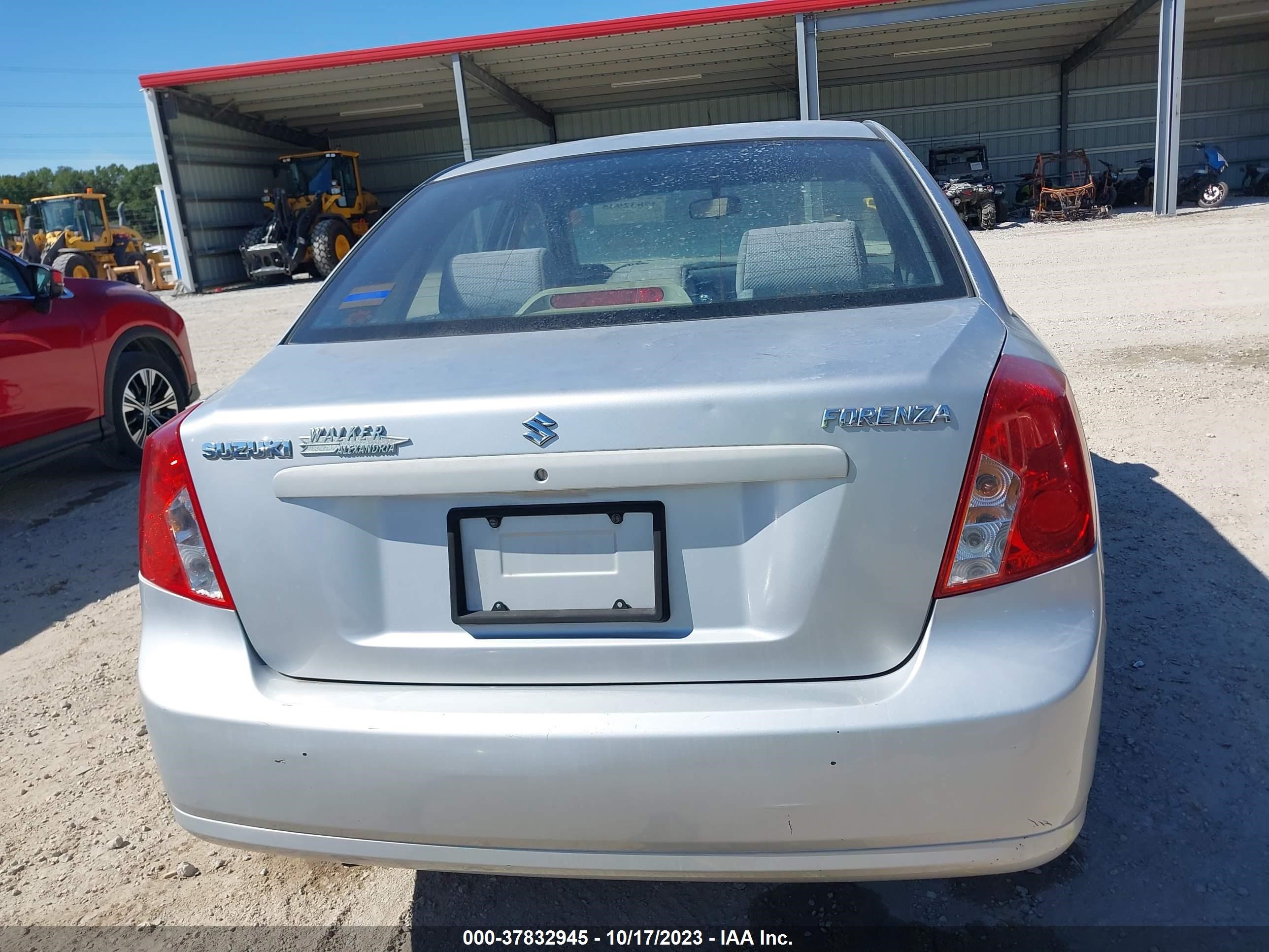 Photo 15 VIN: KL5JD56Z66K320552 - SUZUKI FORENZA 