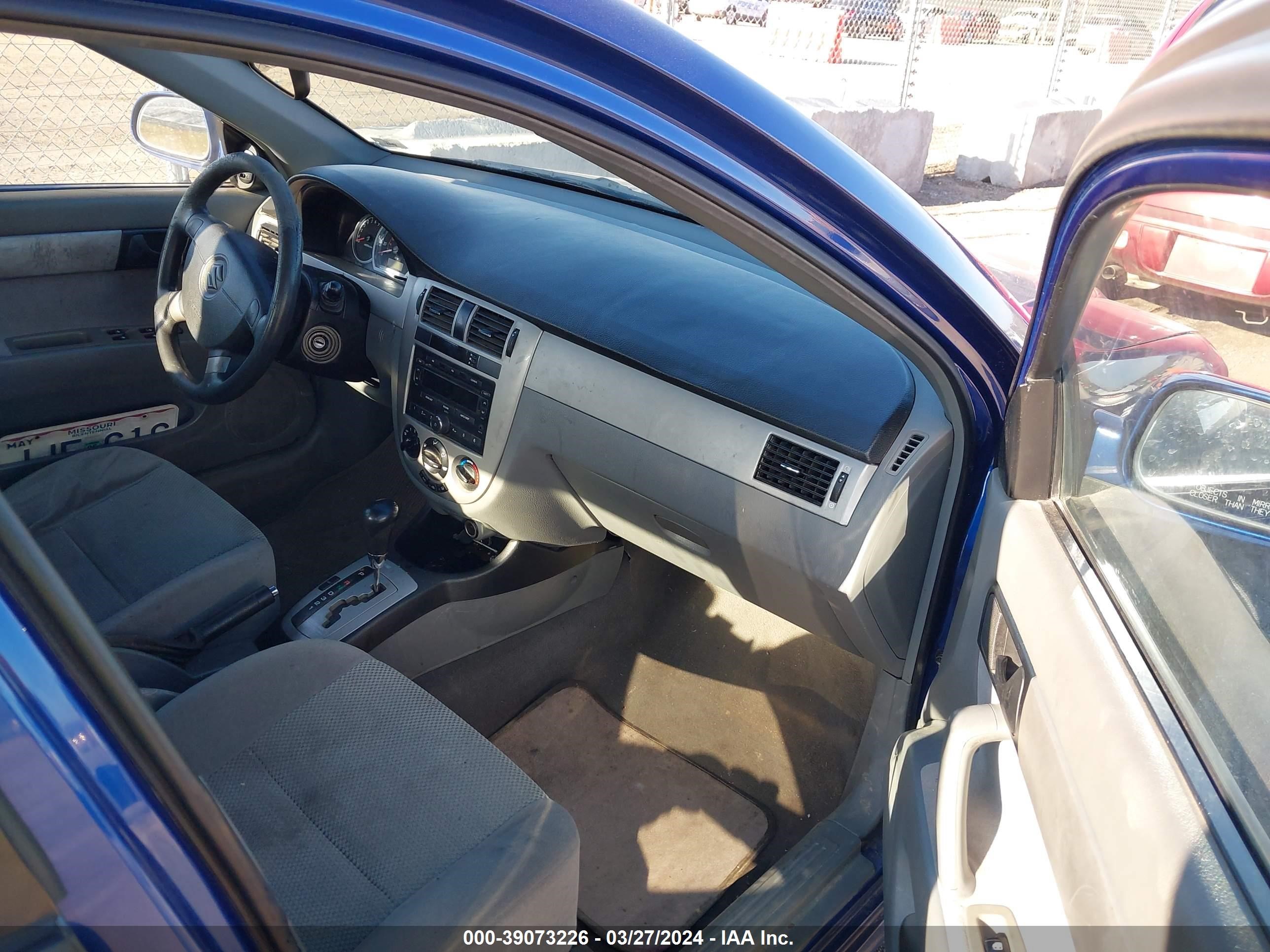 Photo 4 VIN: KL5JD56Z67K576918 - SUZUKI FORENZA 