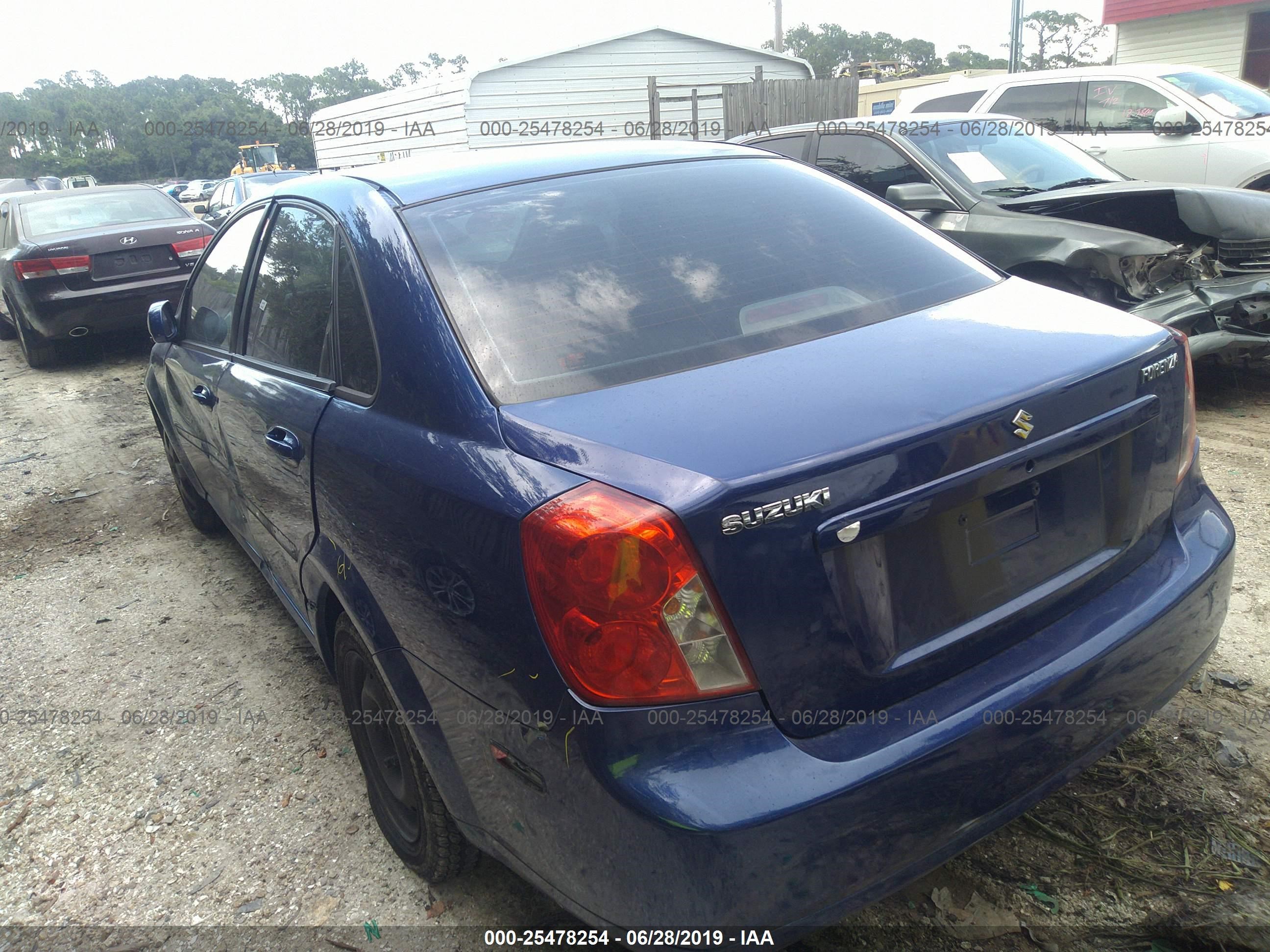 Photo 2 VIN: KL5JD56Z96K360480 - SUZUKI FORENZA 