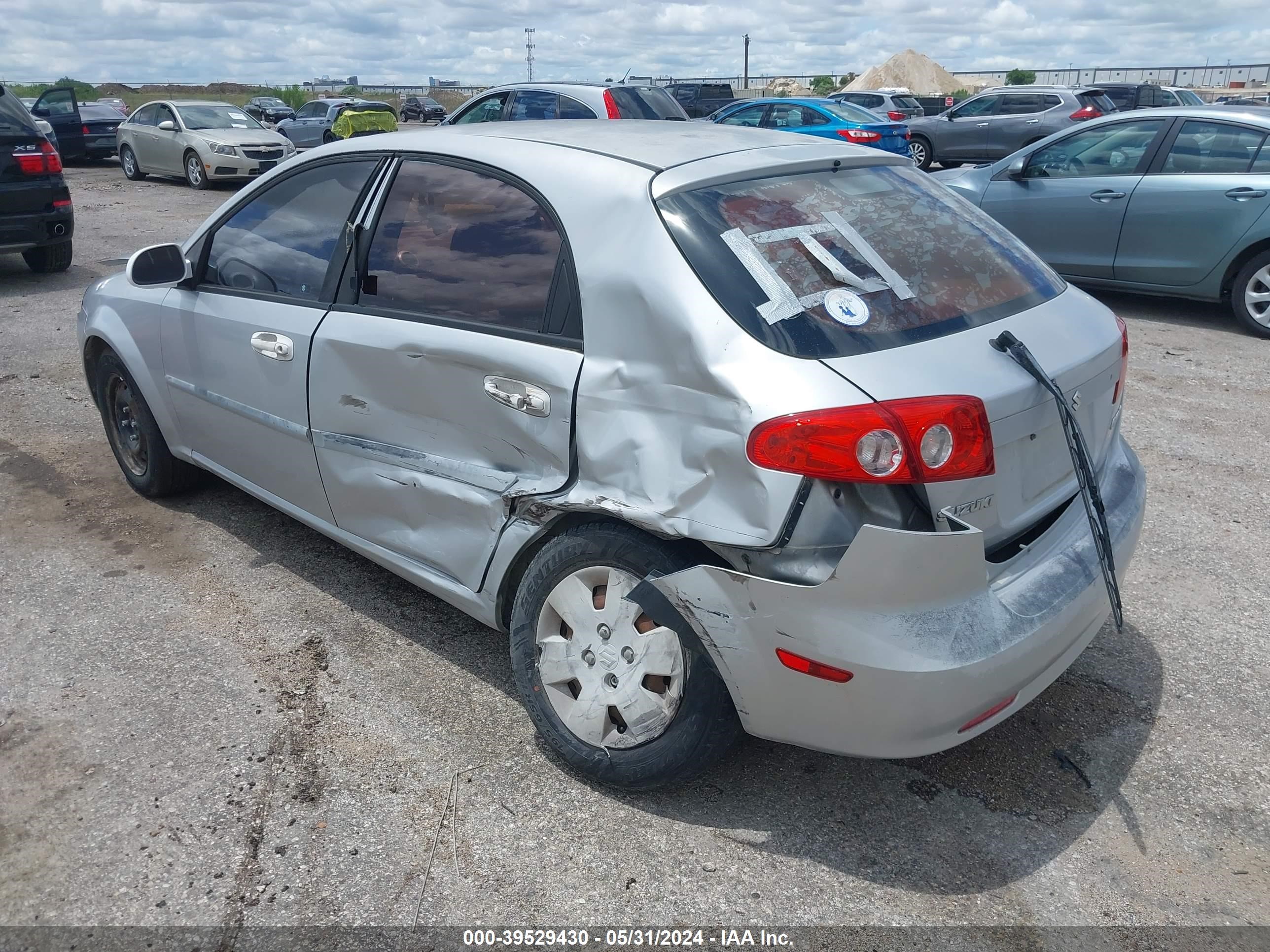 Photo 2 VIN: KL5JD66Z67K595667 - SUZUKI RENO 