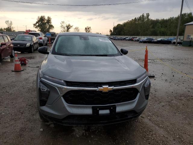 Photo 4 VIN: KL77LFE21RC027980 - CHEVROLET TRAX LS 