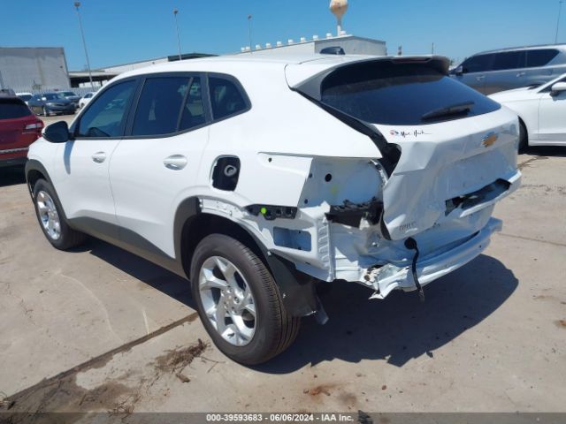 Photo 2 VIN: KL77LFE23RC142144 - CHEVROLET TRAX 