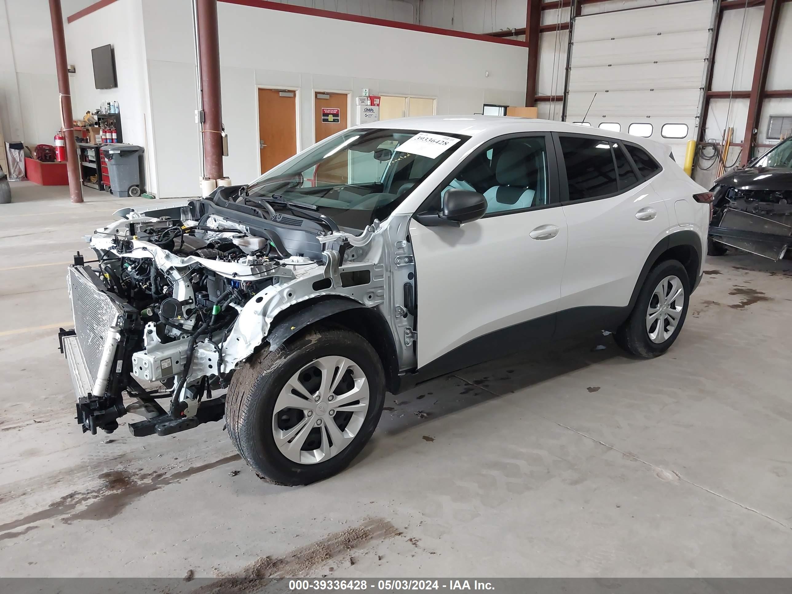 Photo 1 VIN: KL77LFE2XRC006478 - CHEVROLET TRAX 